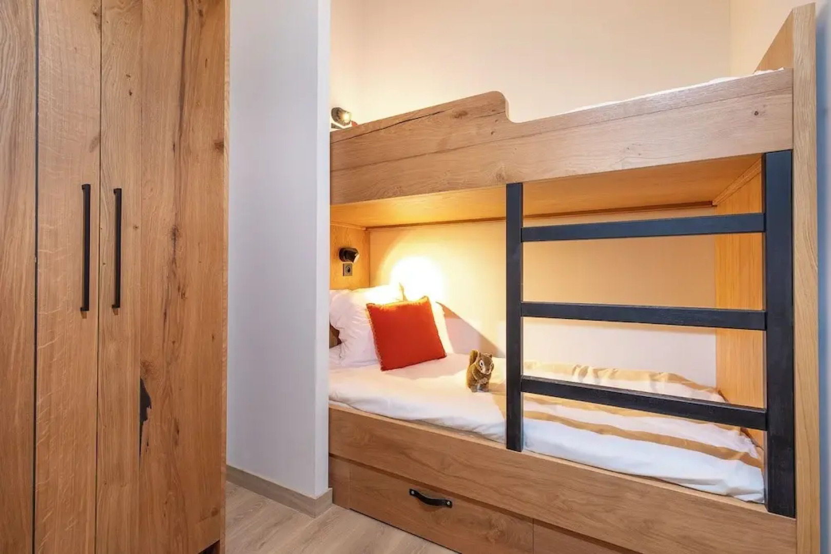 La Cour Aux Ecureuils