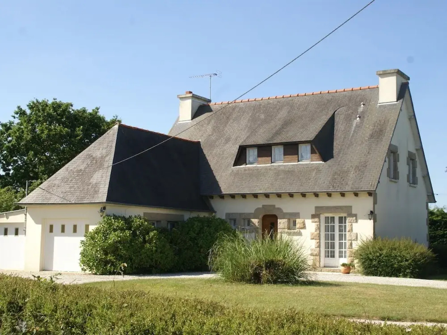 Blissful Holiday Home in Hénansal With Garden