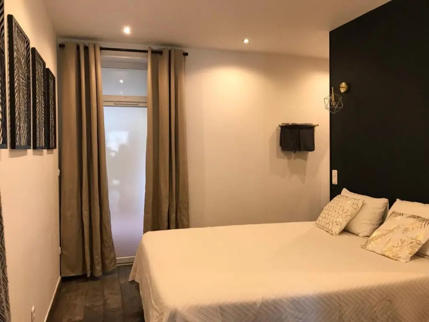 A CASA CORBAIA 2 pièces 40 m2 Chambre, salon, cuisine, jardin privatif, parking proche centre ville et mer