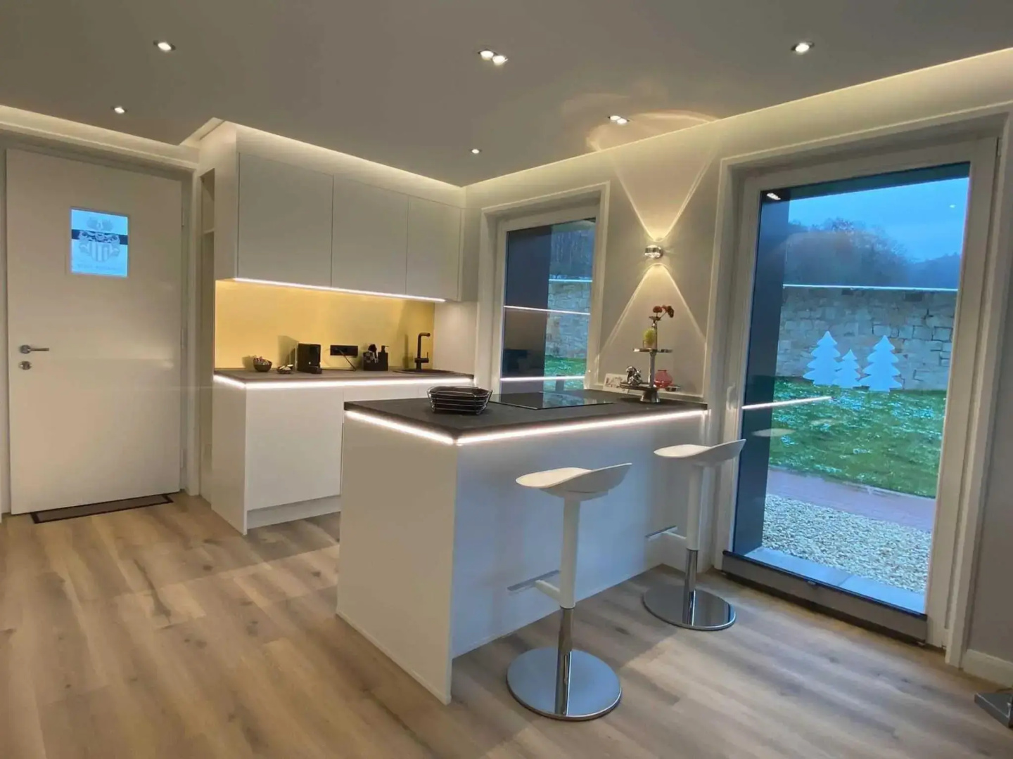 DRIEHOF LifeStyle Suite Apt 1