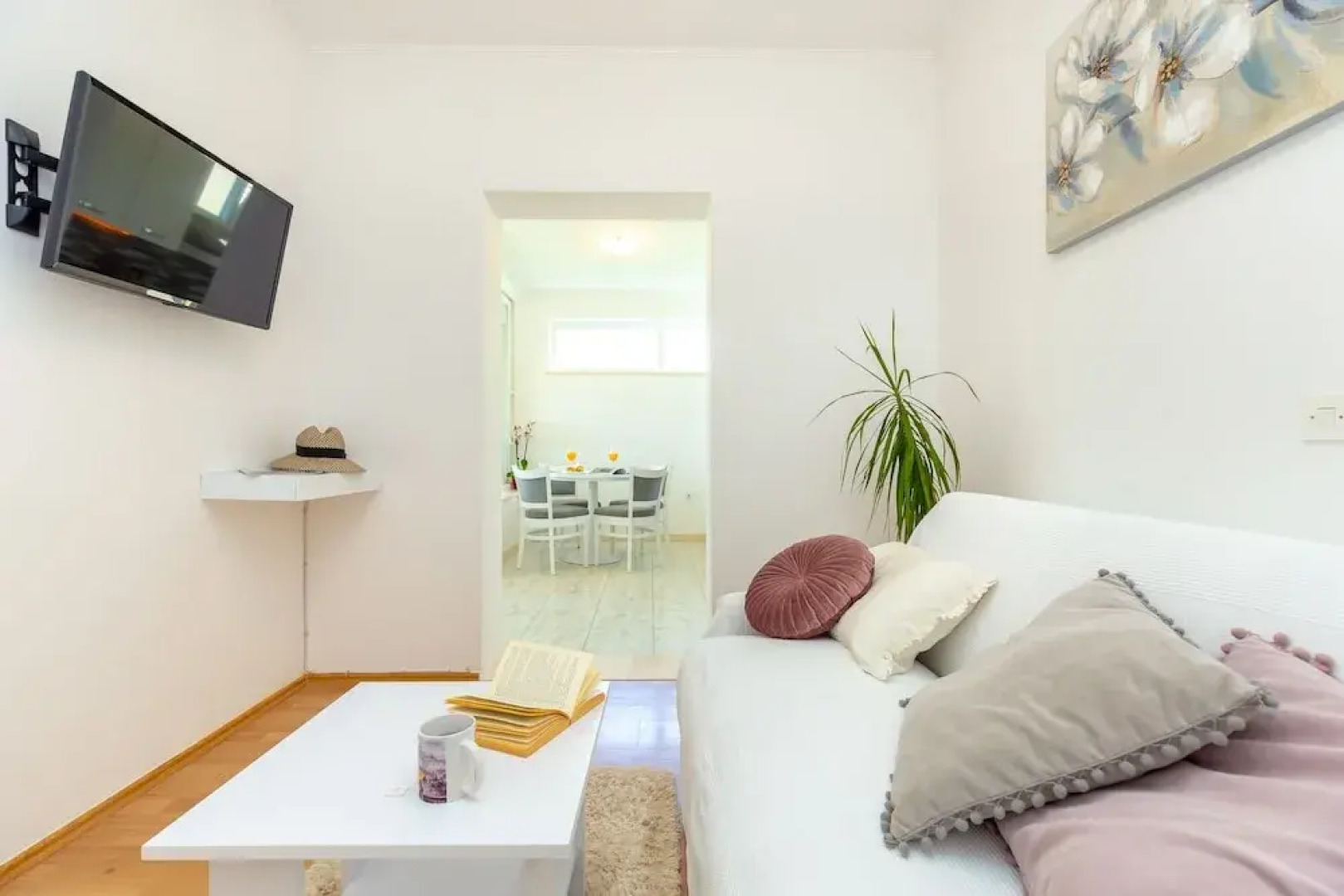 Summer Chill Apartment