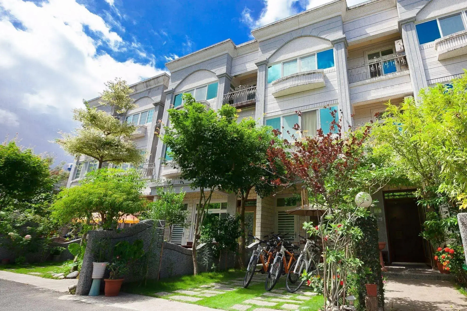No. Six Homestay