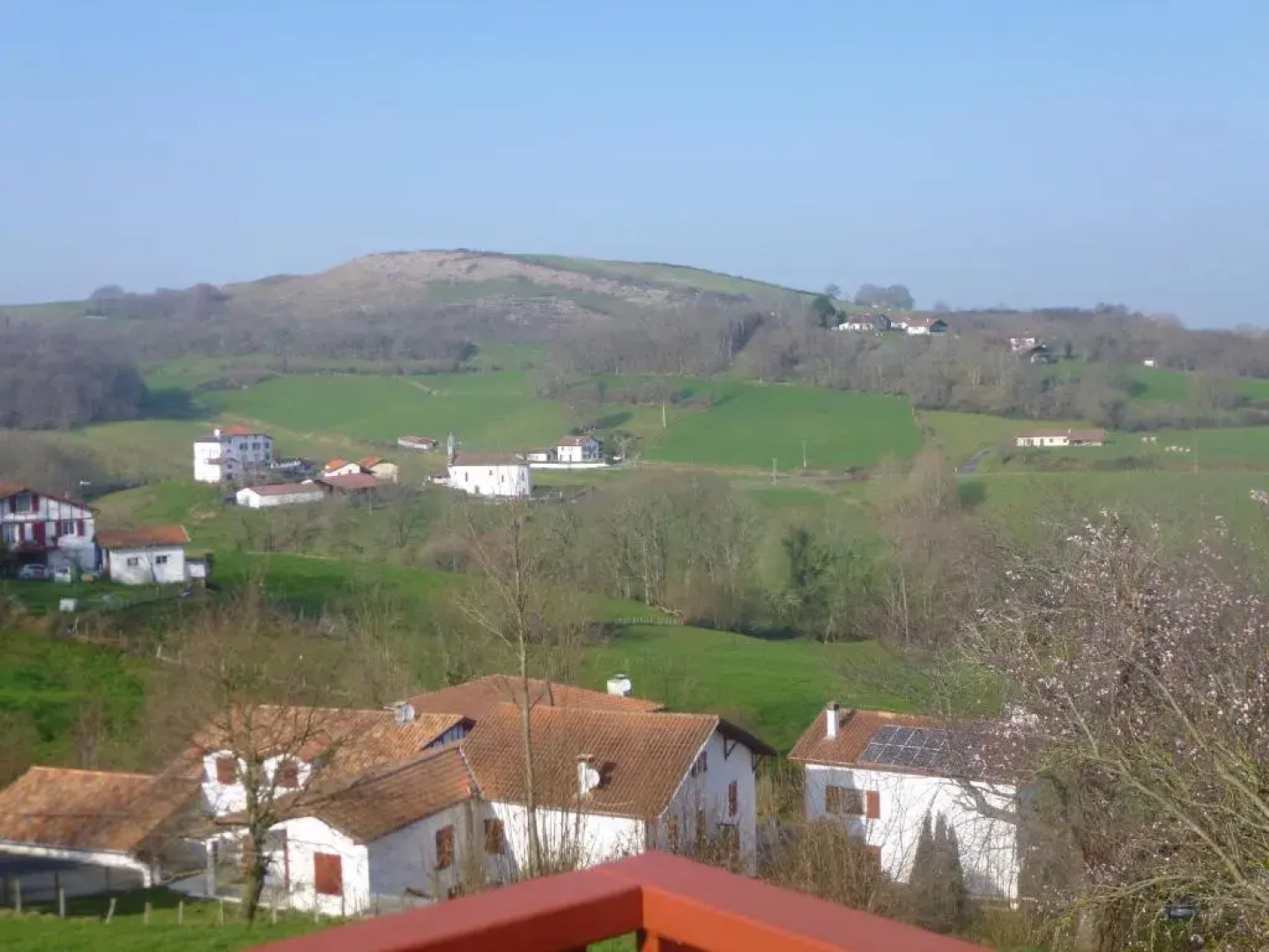 Appartement au coeur du pays basque : vue superbe