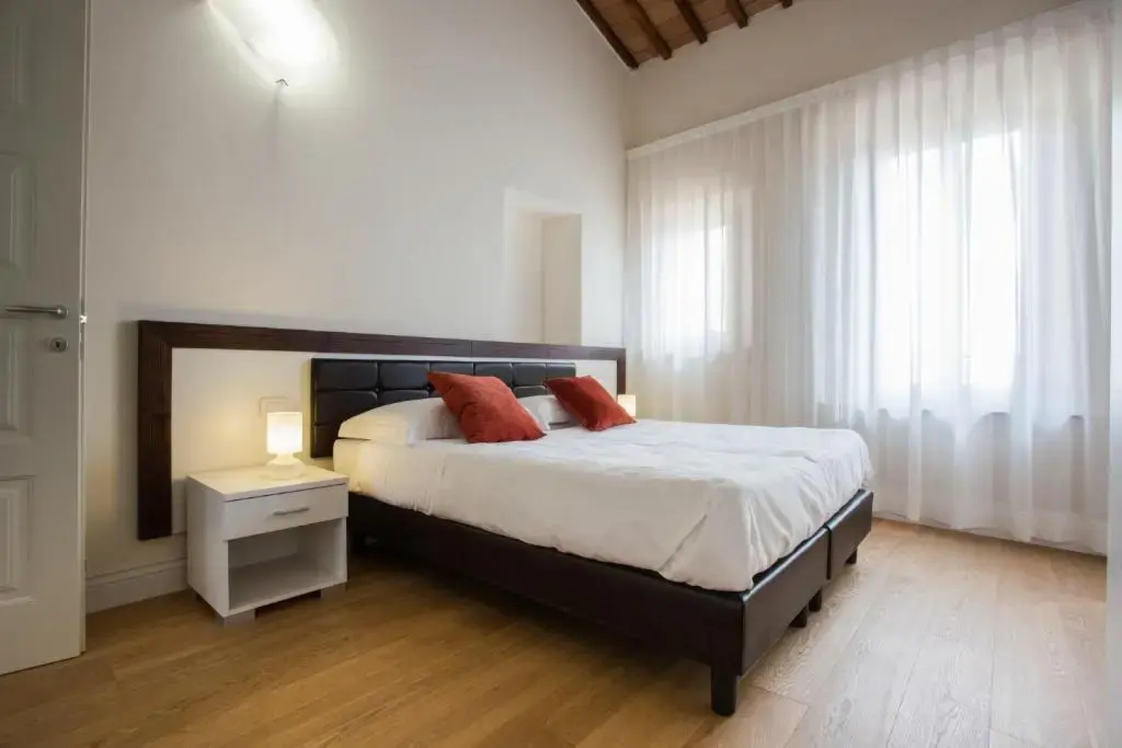 San Lorenzo Apartments
