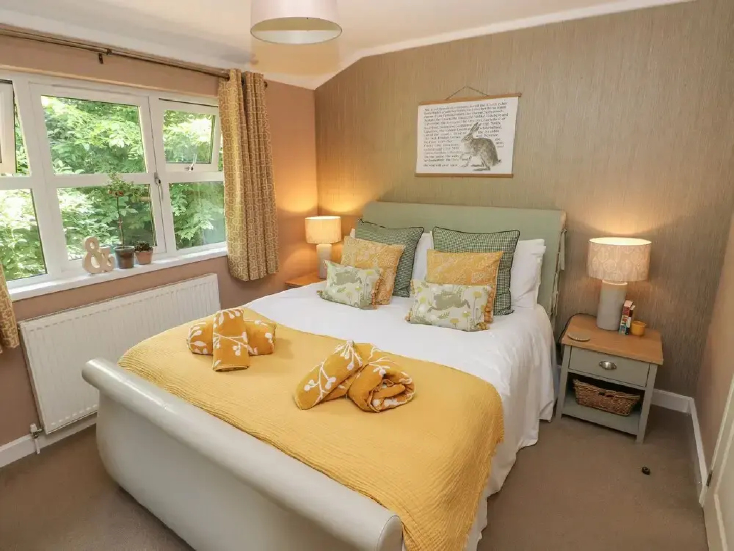 1 Hornbeam Lodge