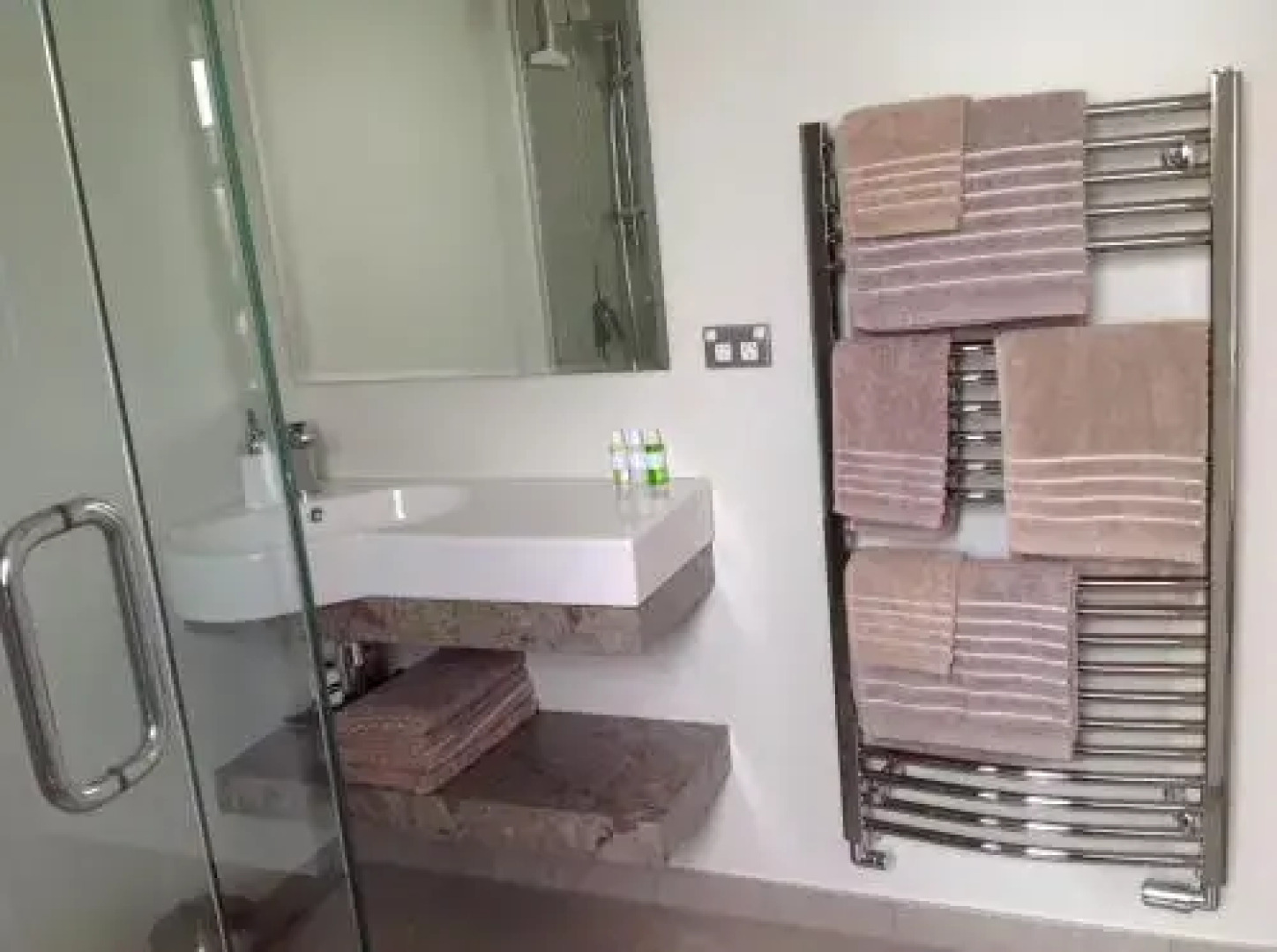 Alexandra Lookout B&B