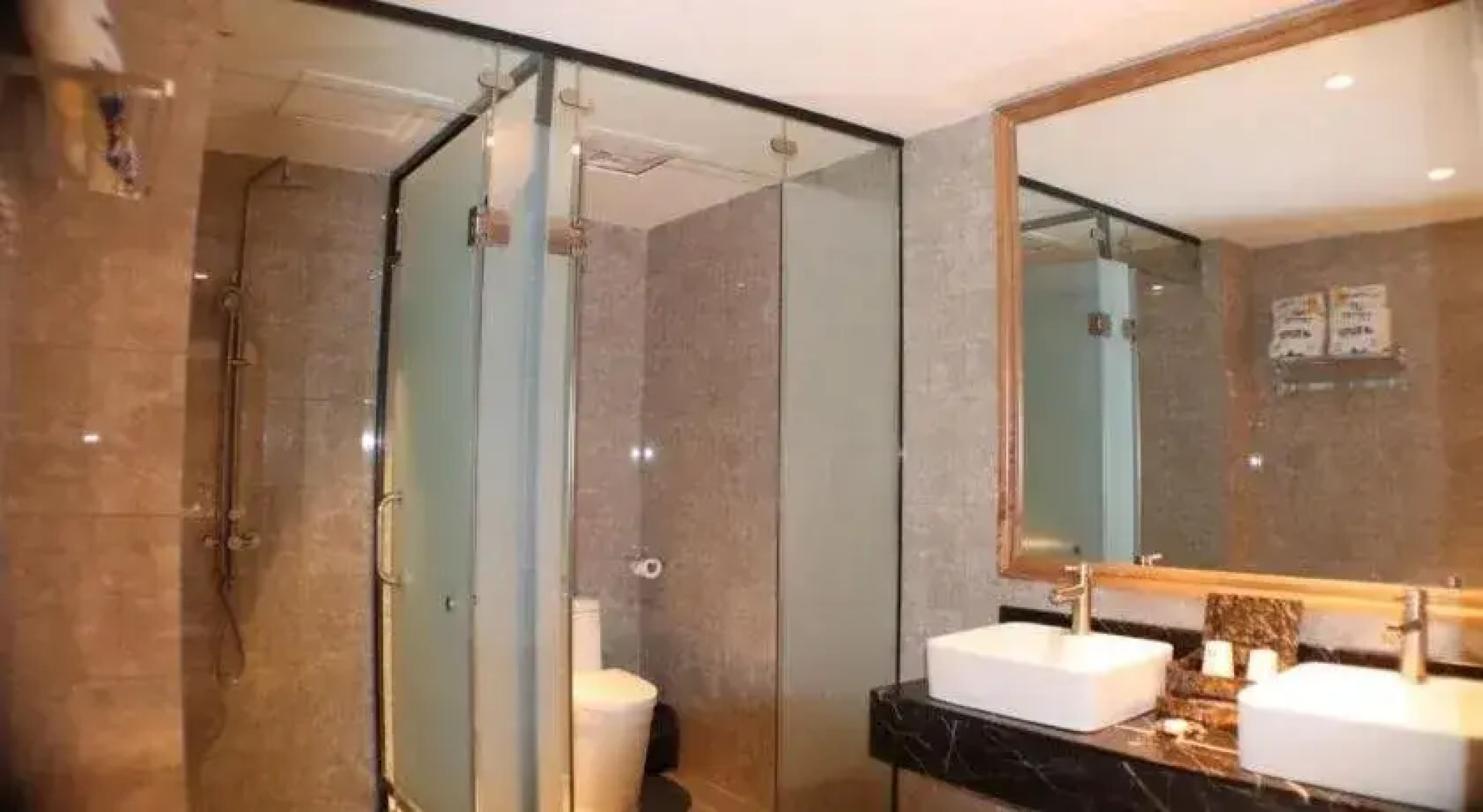 Jiajie Inn Haikou Mingmen Square Branch