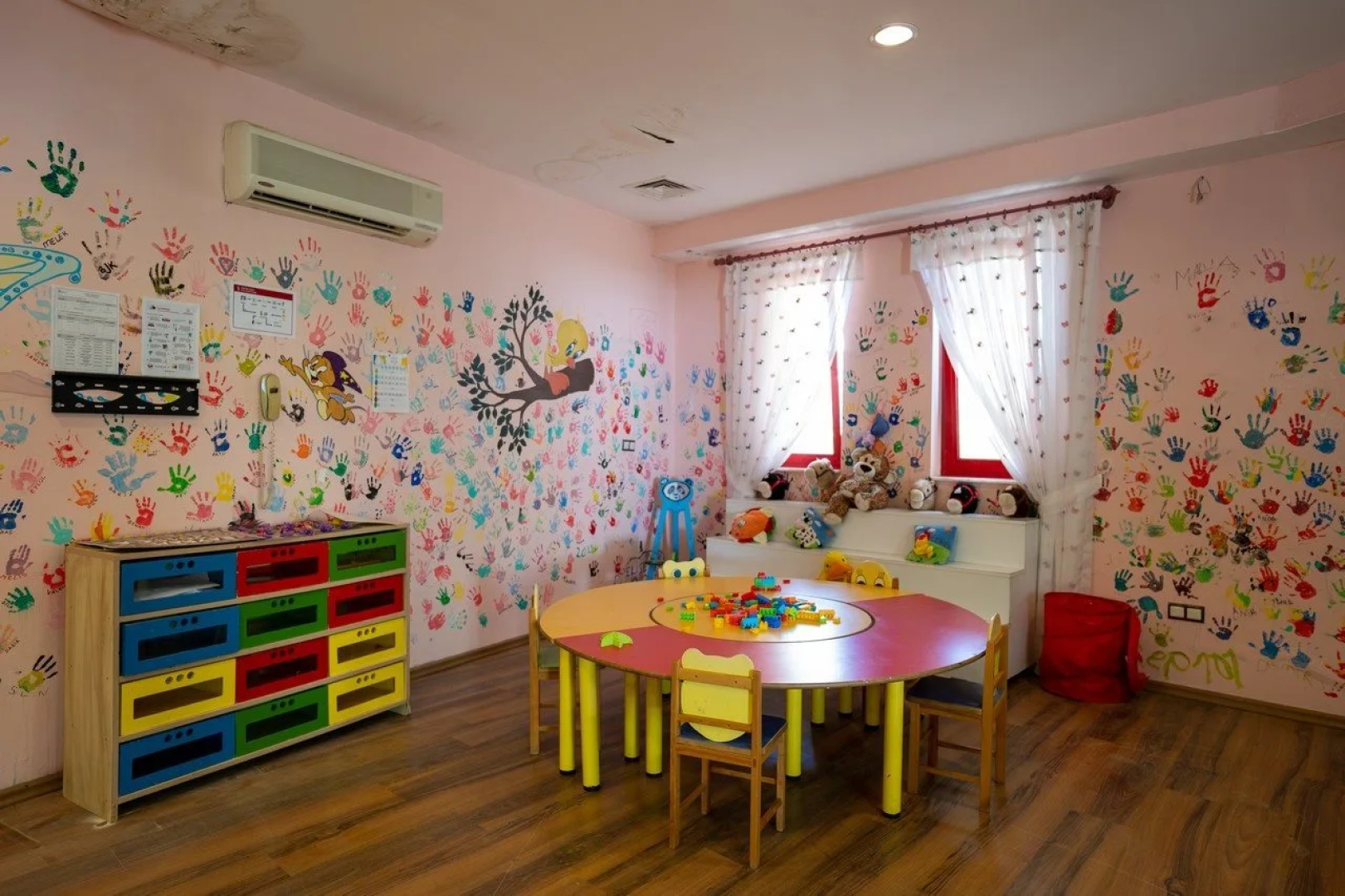 Latanya Park Resort 