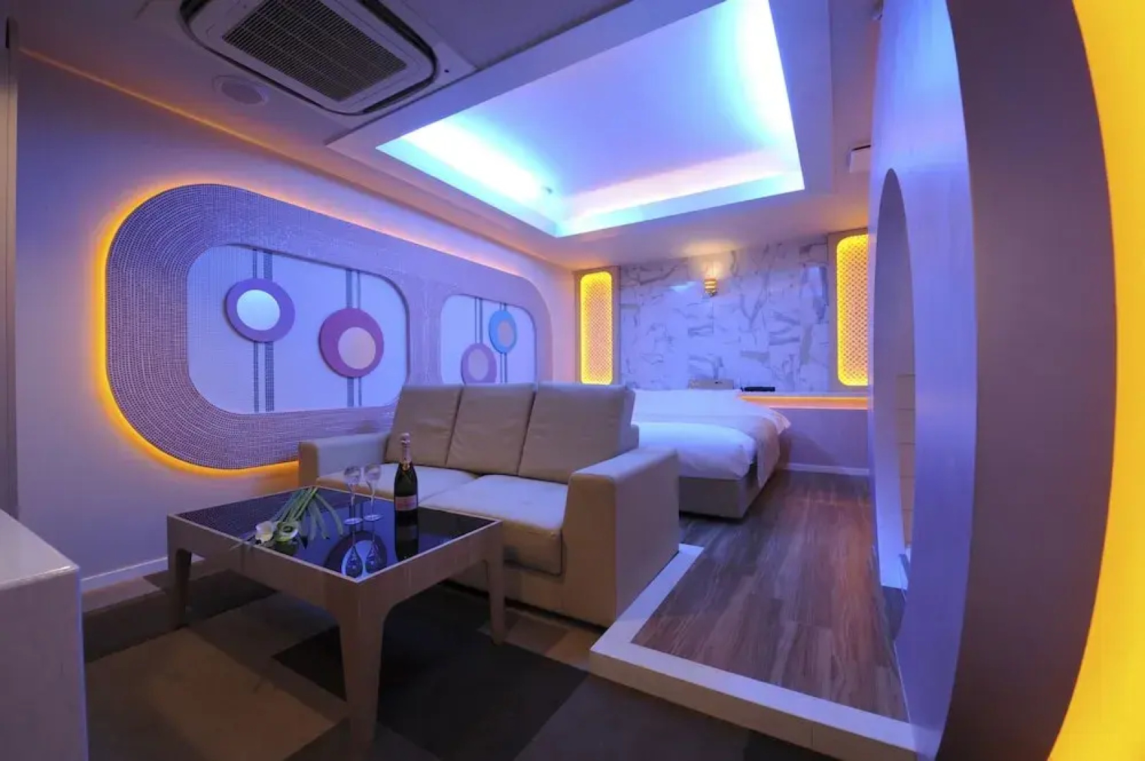 HOTEL IRIS - Adult Only