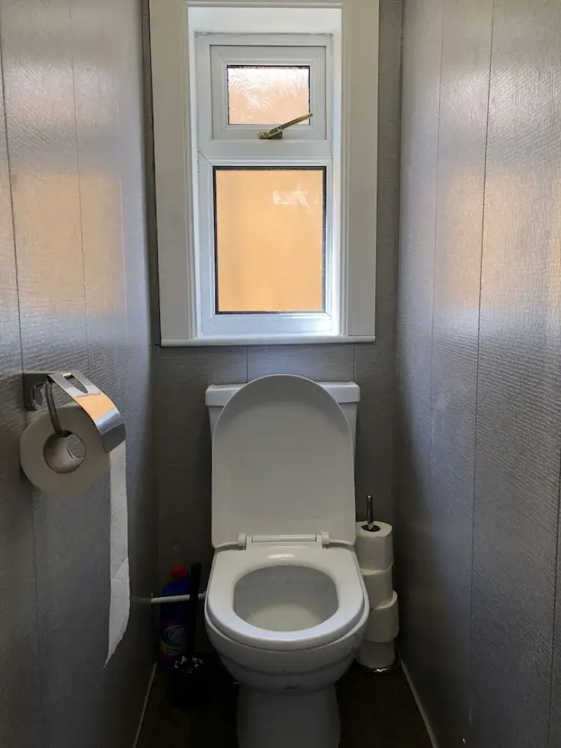 Glasgow Airport Holiday Home