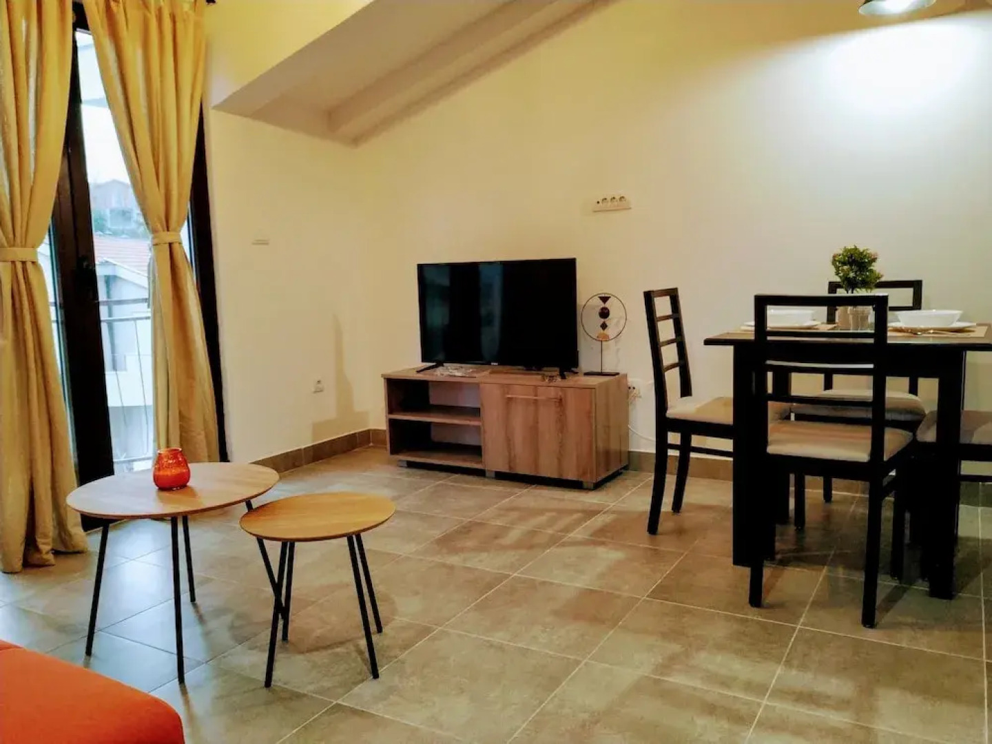 Rooms & Apartments Vukasovic