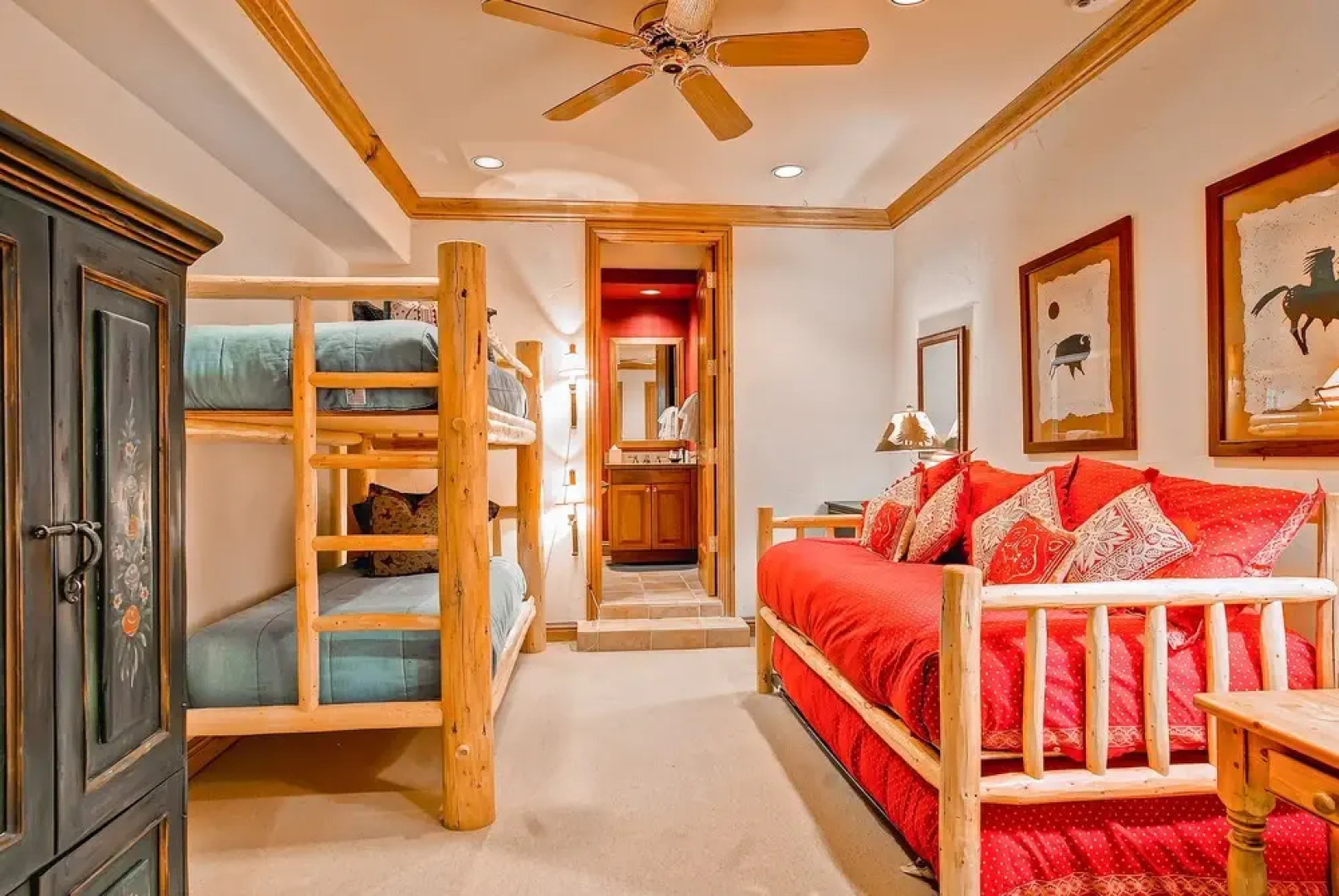 Stonegate Townhomes by East West Hospitality