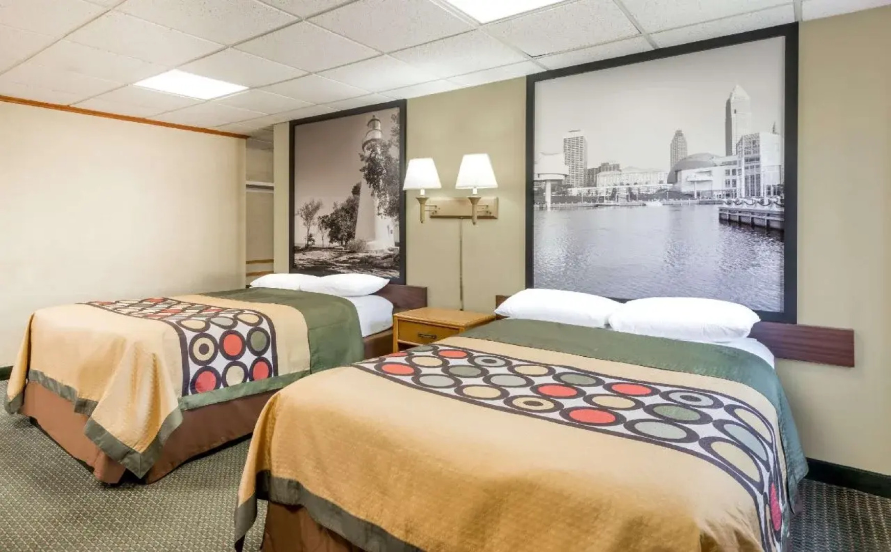 Holiday Inn Express & Suites Milan – Sandusky Area by IHG