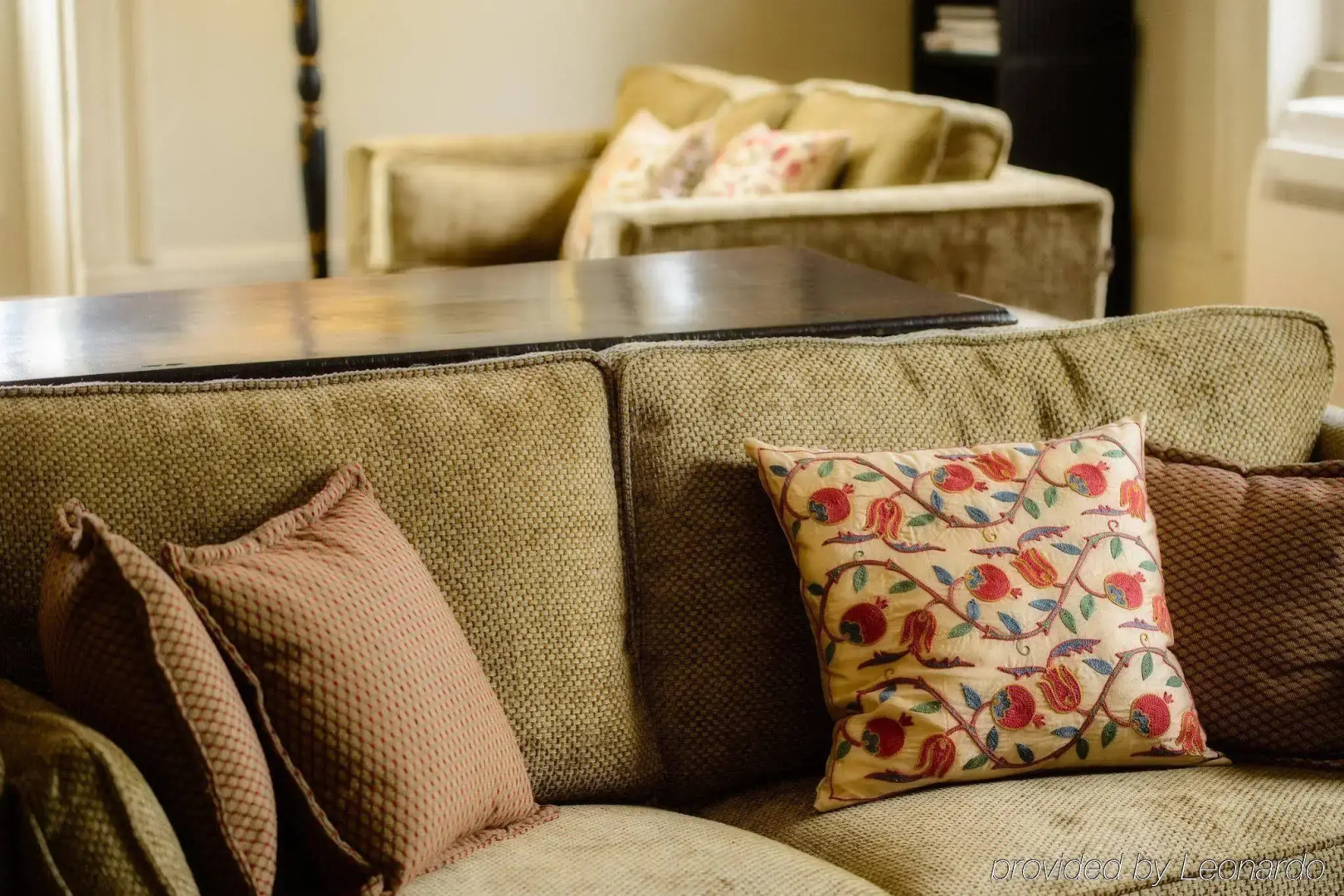 The Woodbridge Waterfront Rooms.