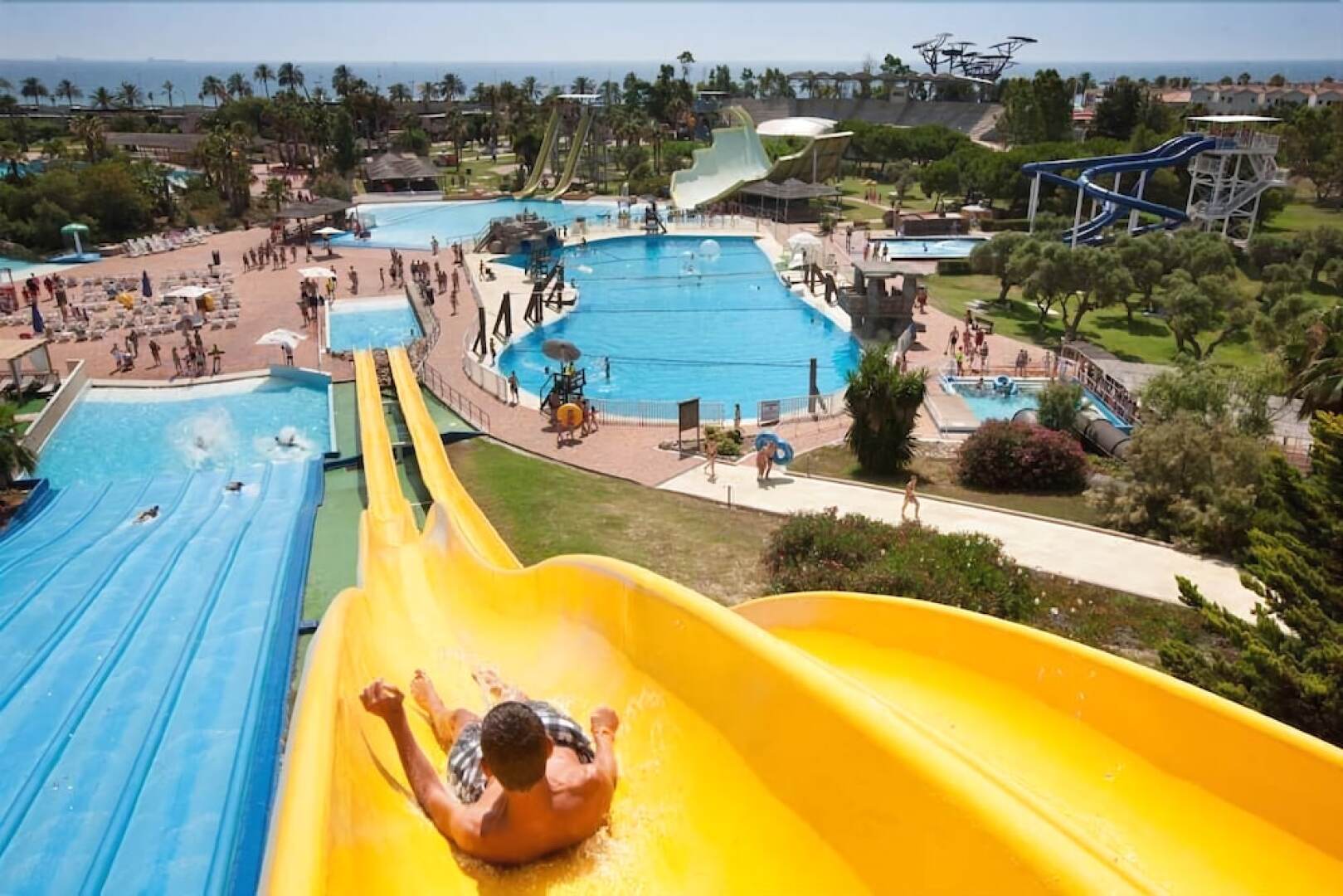 Apartsalou Horisonte La Pineda