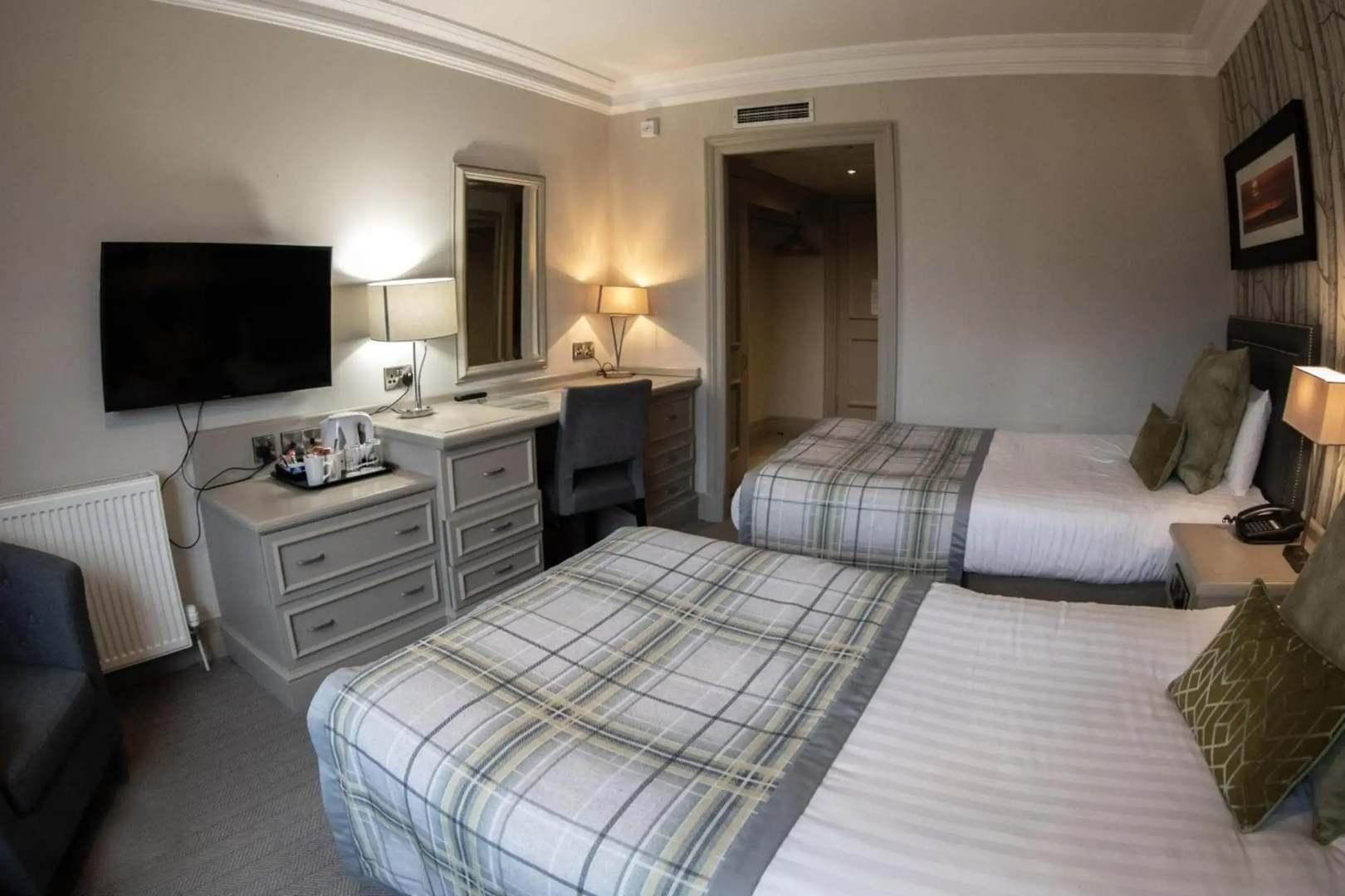 Riverside Lodge Hotel