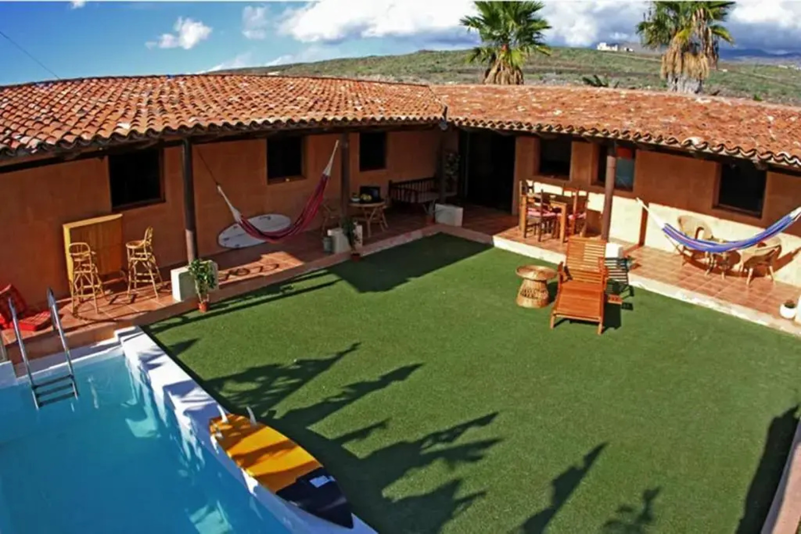 Twin Fin Surf Camp - Hostel