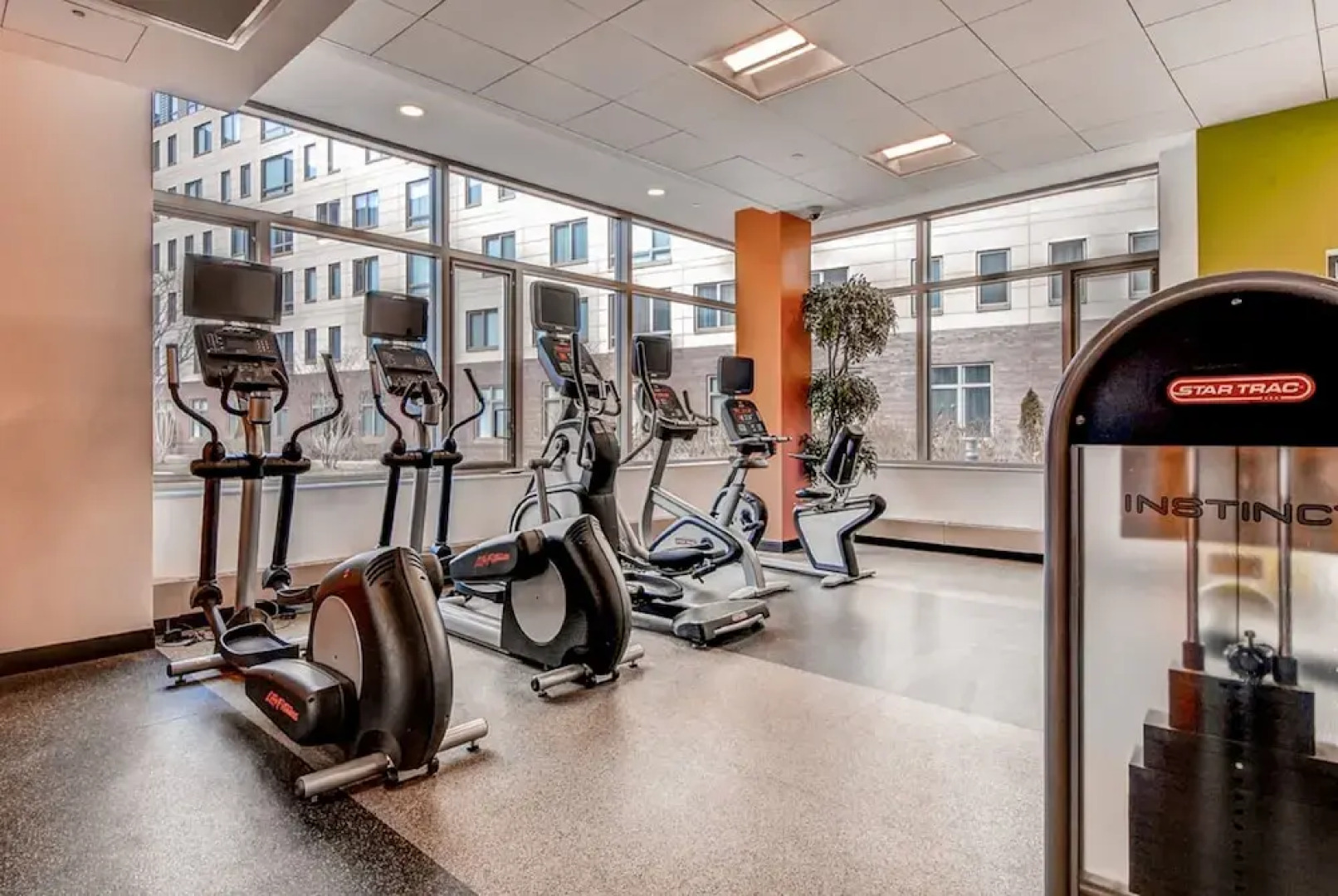 Global Luxury Suites at Kendall Square