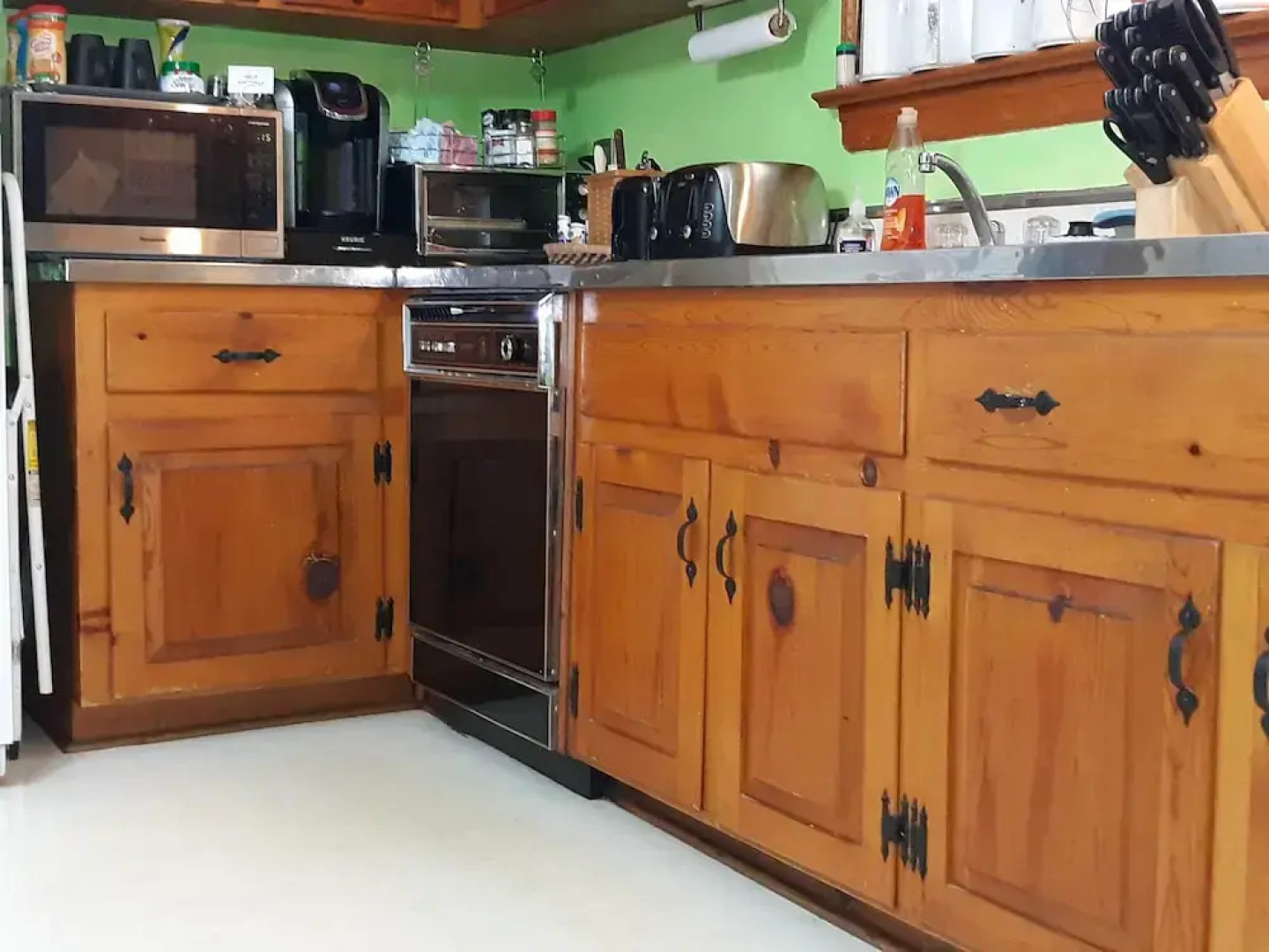 A house full of steel balls and games