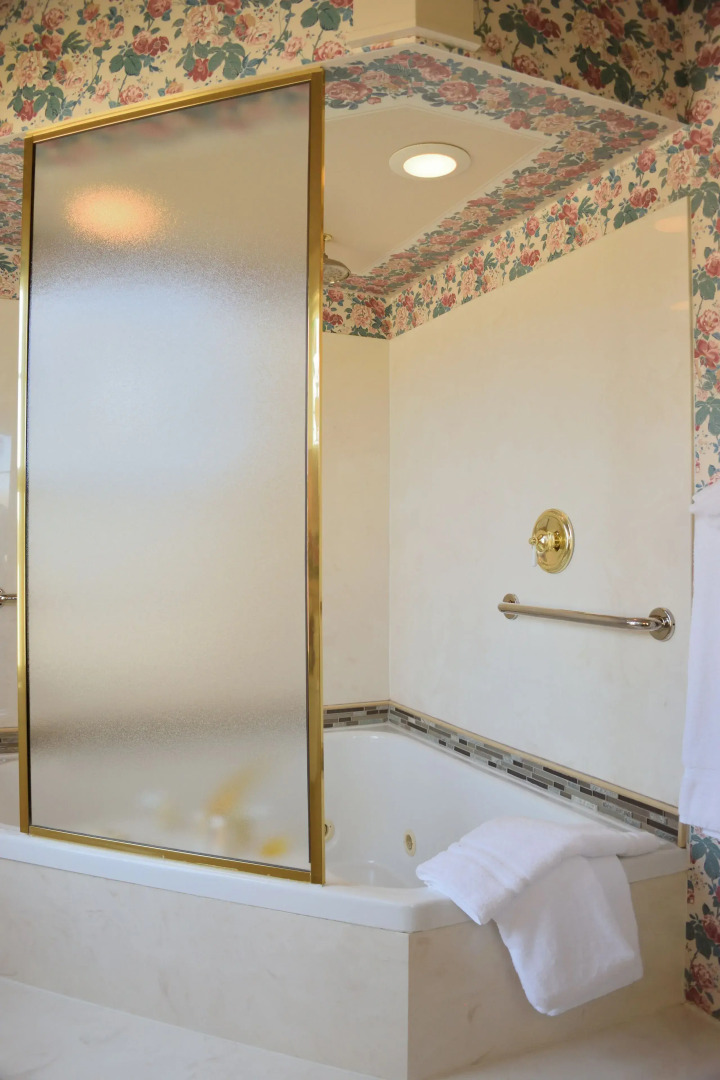 Yelton Manor Bed & Breakfast