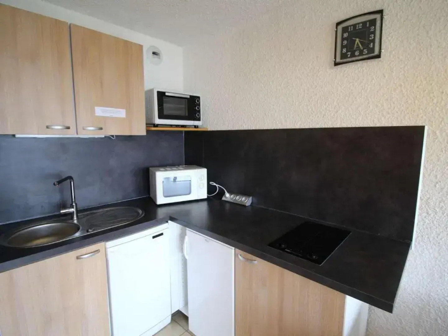Appartement Auris, 1 pièce, 4 personnes - FR-1-297-3