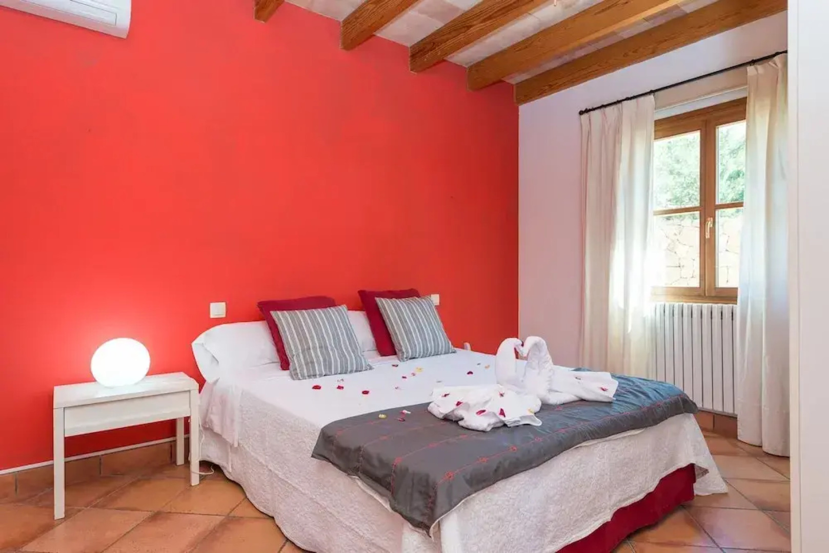 Es Pinar in Alar With 4 Bedrooms and 4 Bathrooms