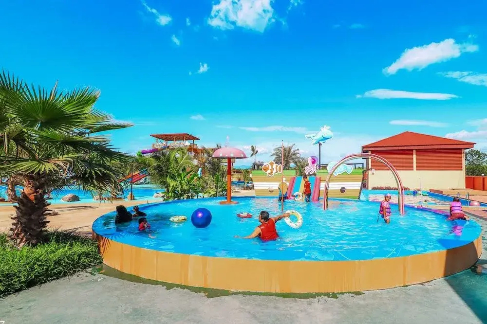 Trang Villa Hotel And Water Park