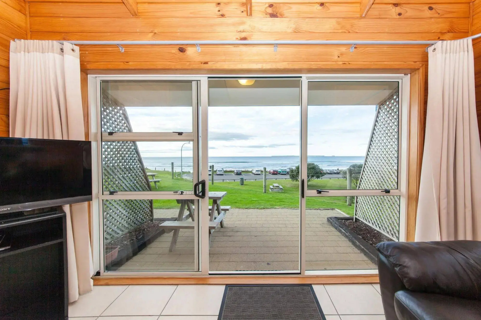 Tasman Holiday Parks - Papamoa Beach