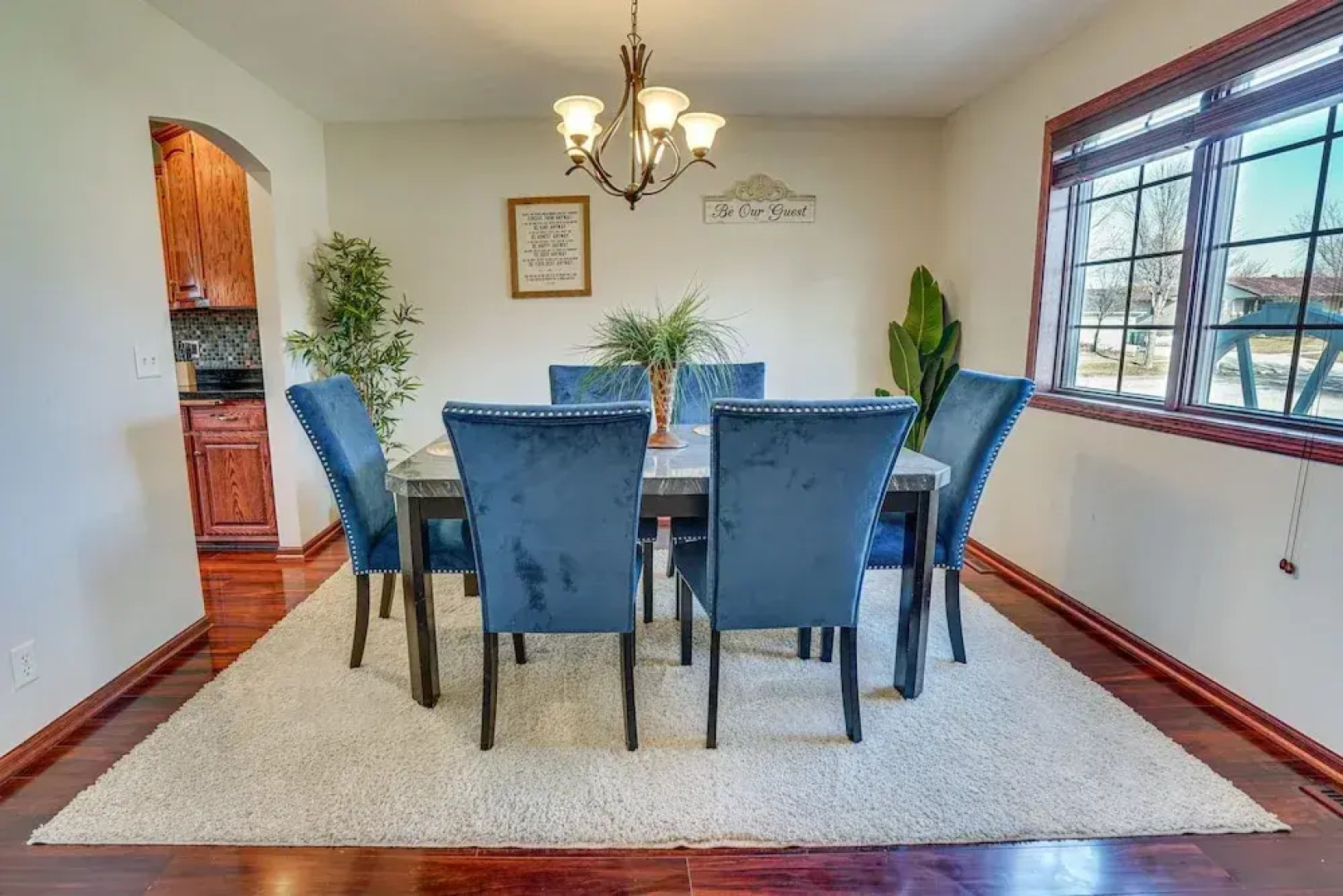 Family Vacation Rental Home ~ 1 Mi to Okabena Lake