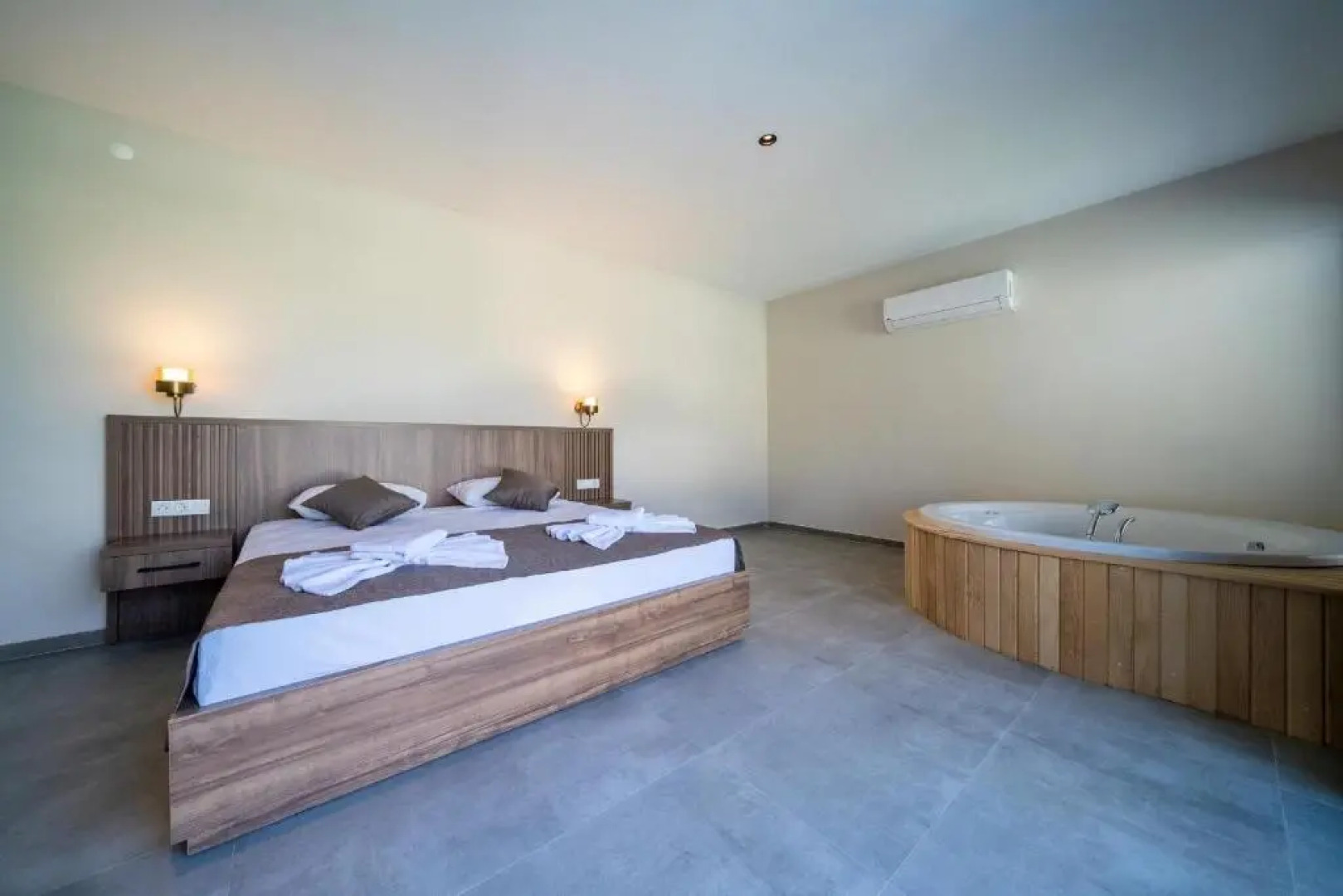 2 Bedroom Private Villa With Swimming Pool