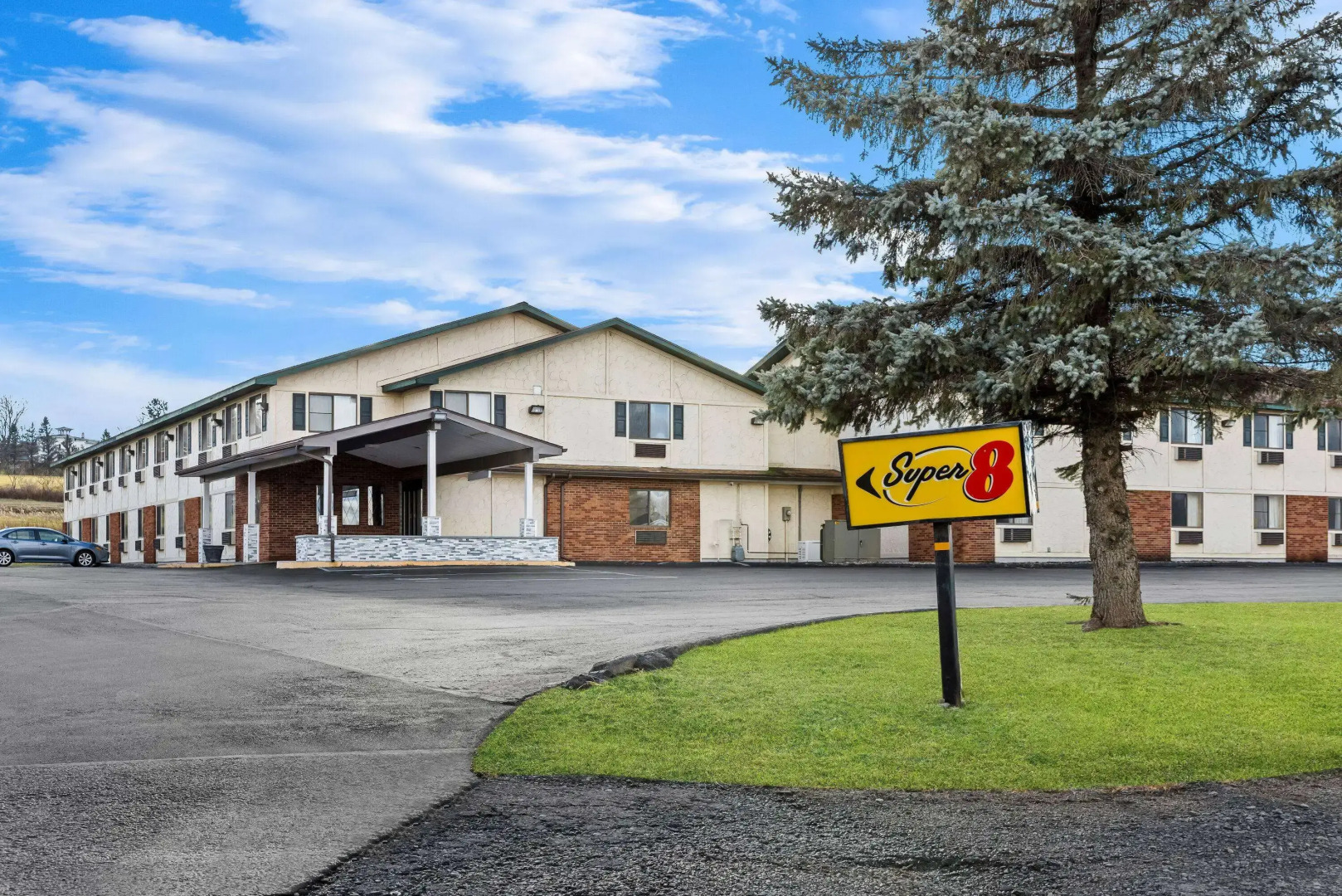 Super 8 by Wyndham Amsterdam