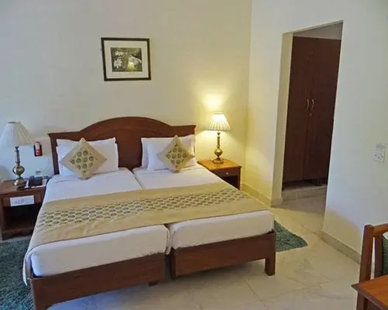 The Resort Country Club, Manesar