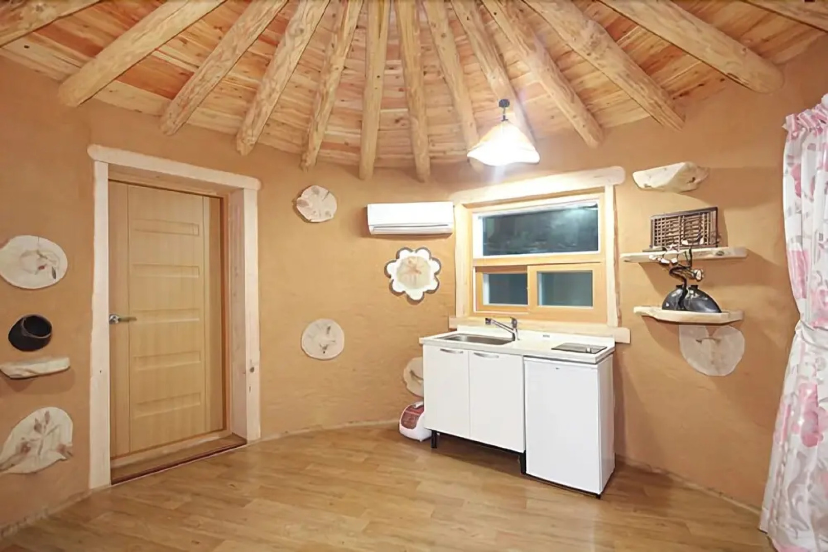 Hadong Clay House Landscape Pension