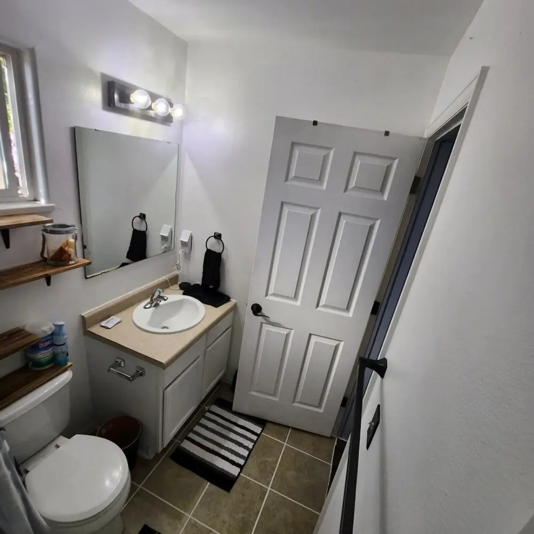 Private Room Wfold Away Bed For Opt Use Of Space