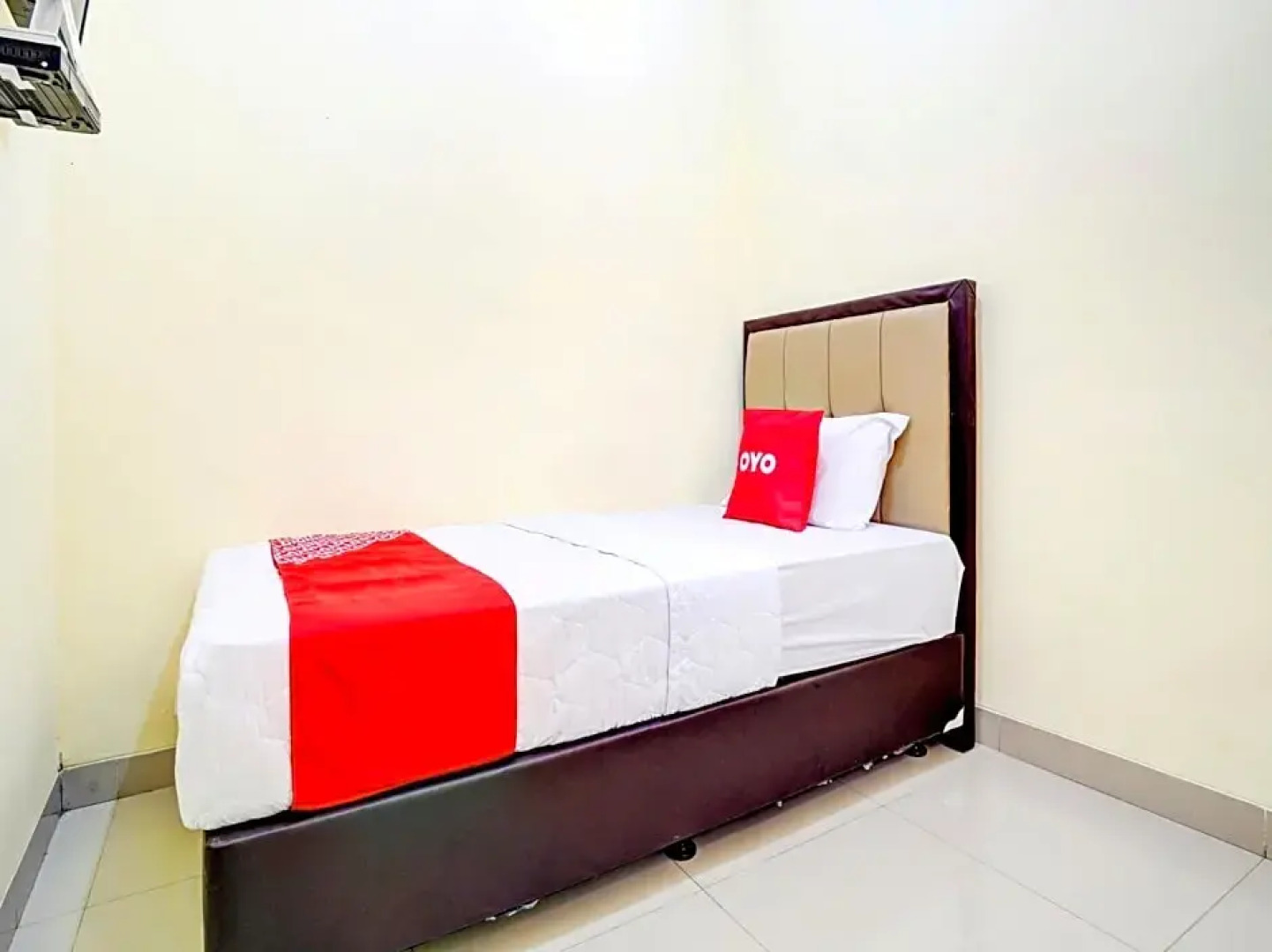 OYO 90052 Star House