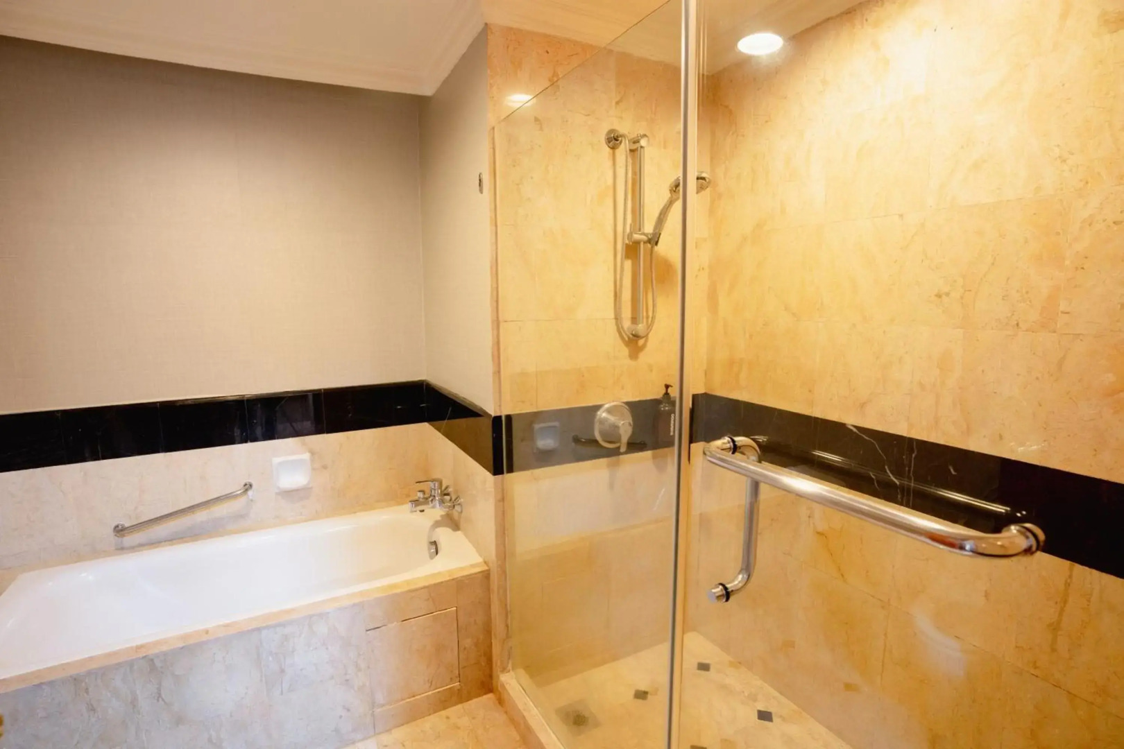 Renai Hotel Kota Bahru (formerly known as The Grand Renai Hotel)