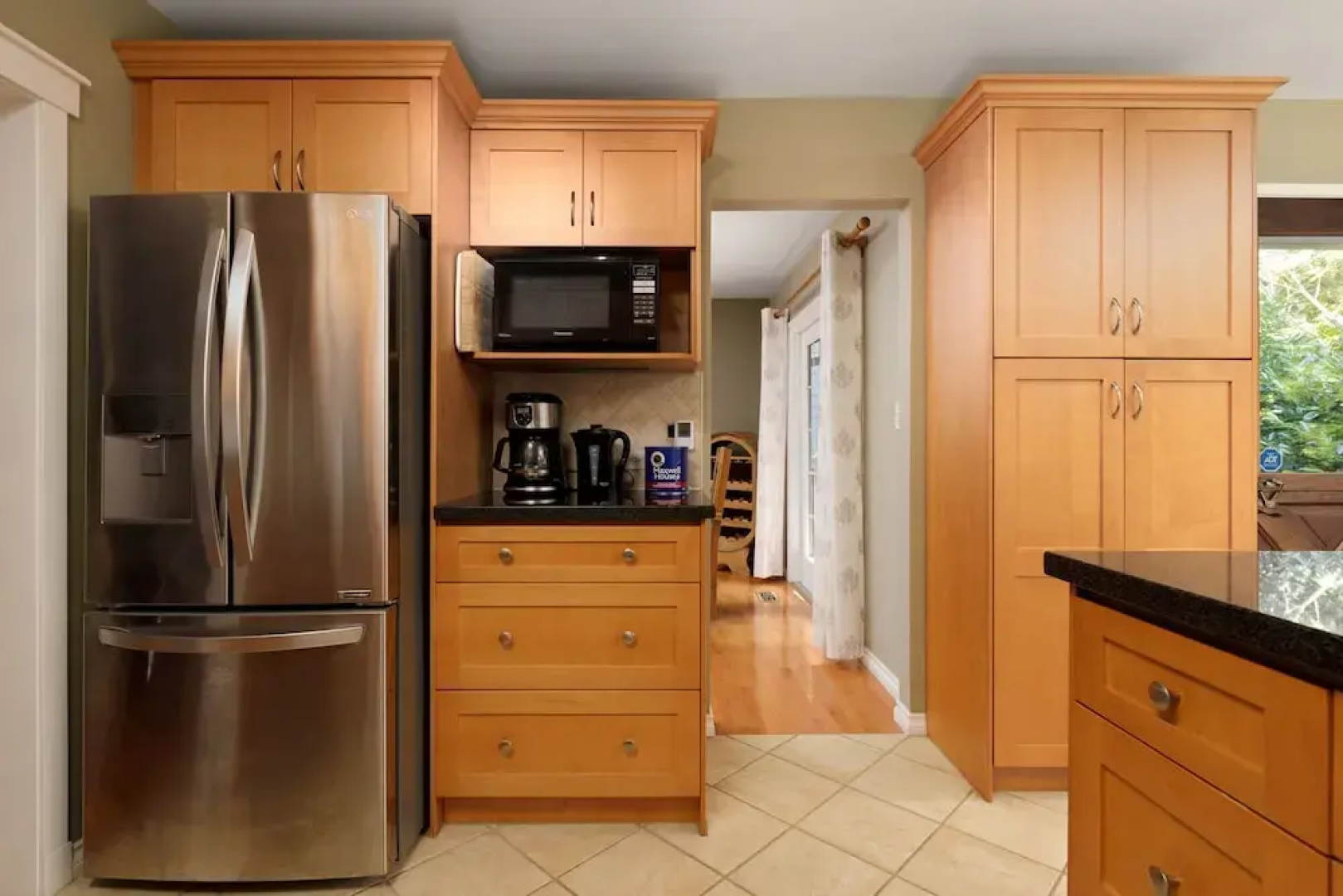 981 Bayview Dr