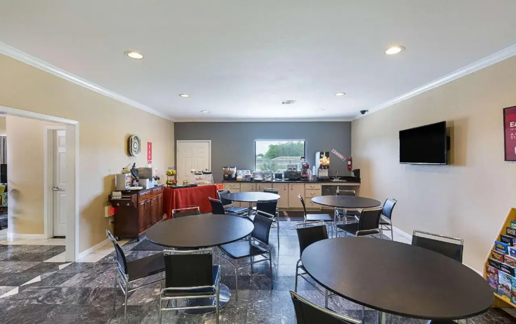 Econo Lodge Inn & Suites Port Arthur near Sabine Pass