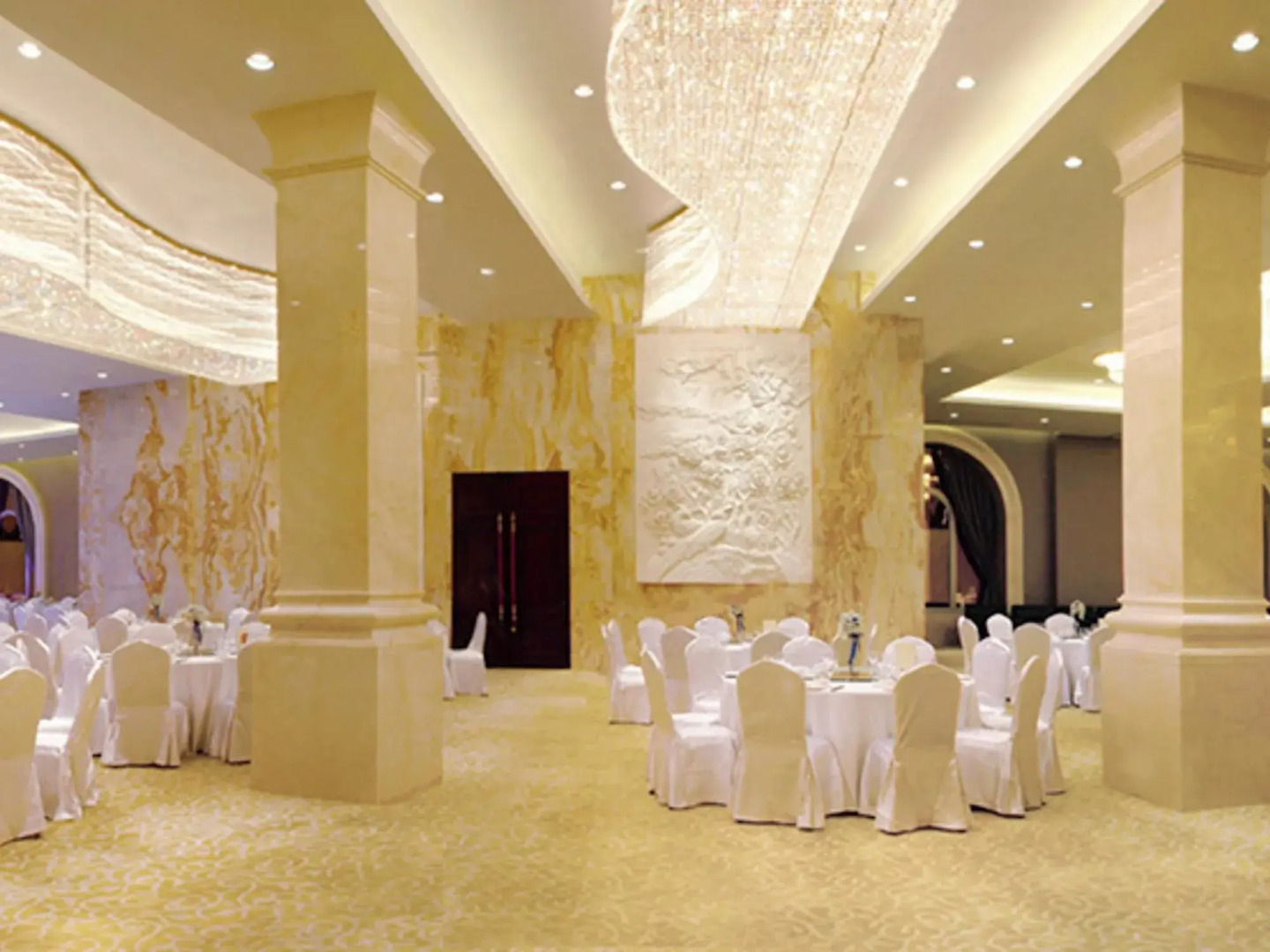 voco Wuhan Xinhua by IHG