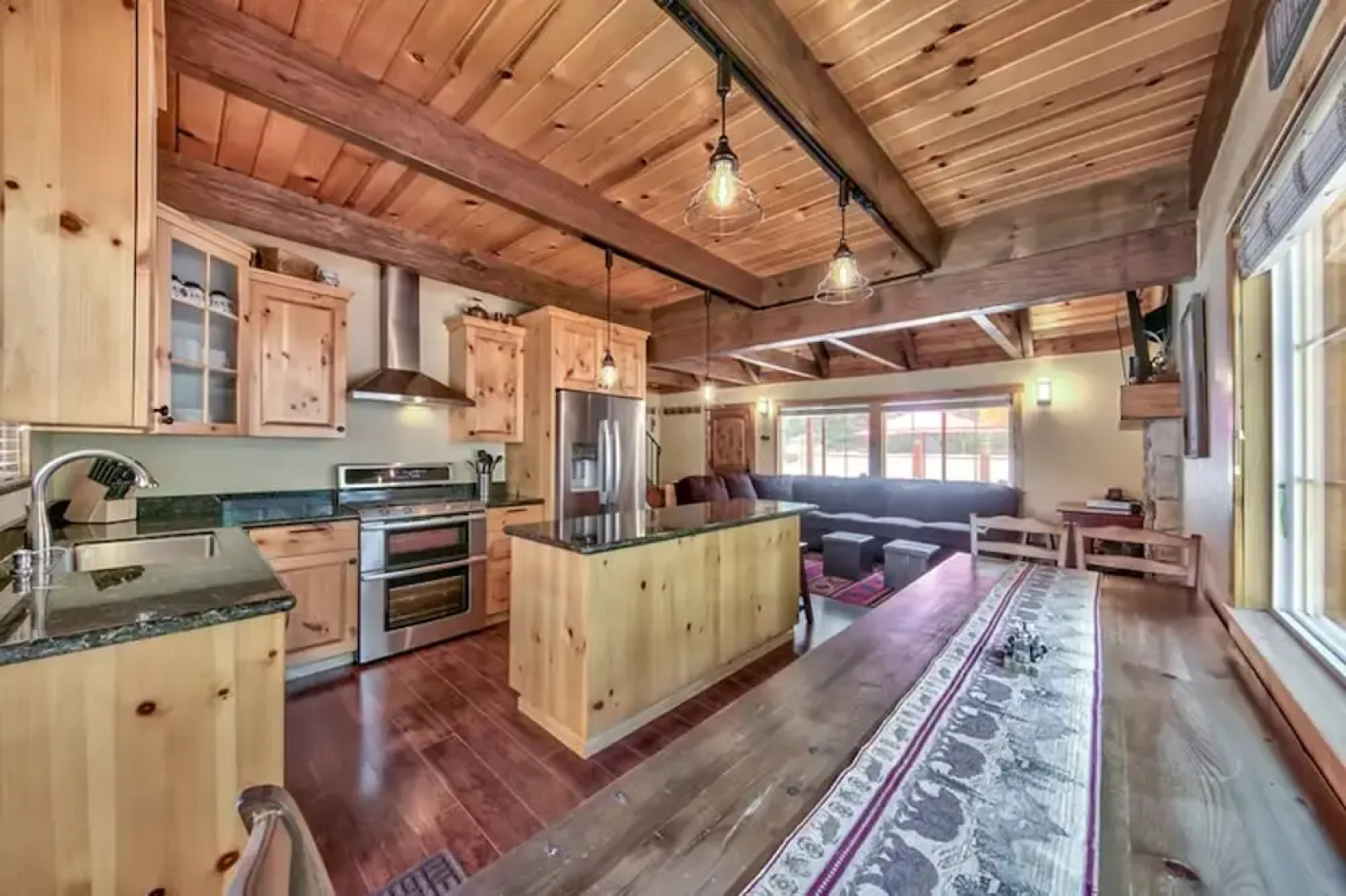 1581 Tionontati St Home