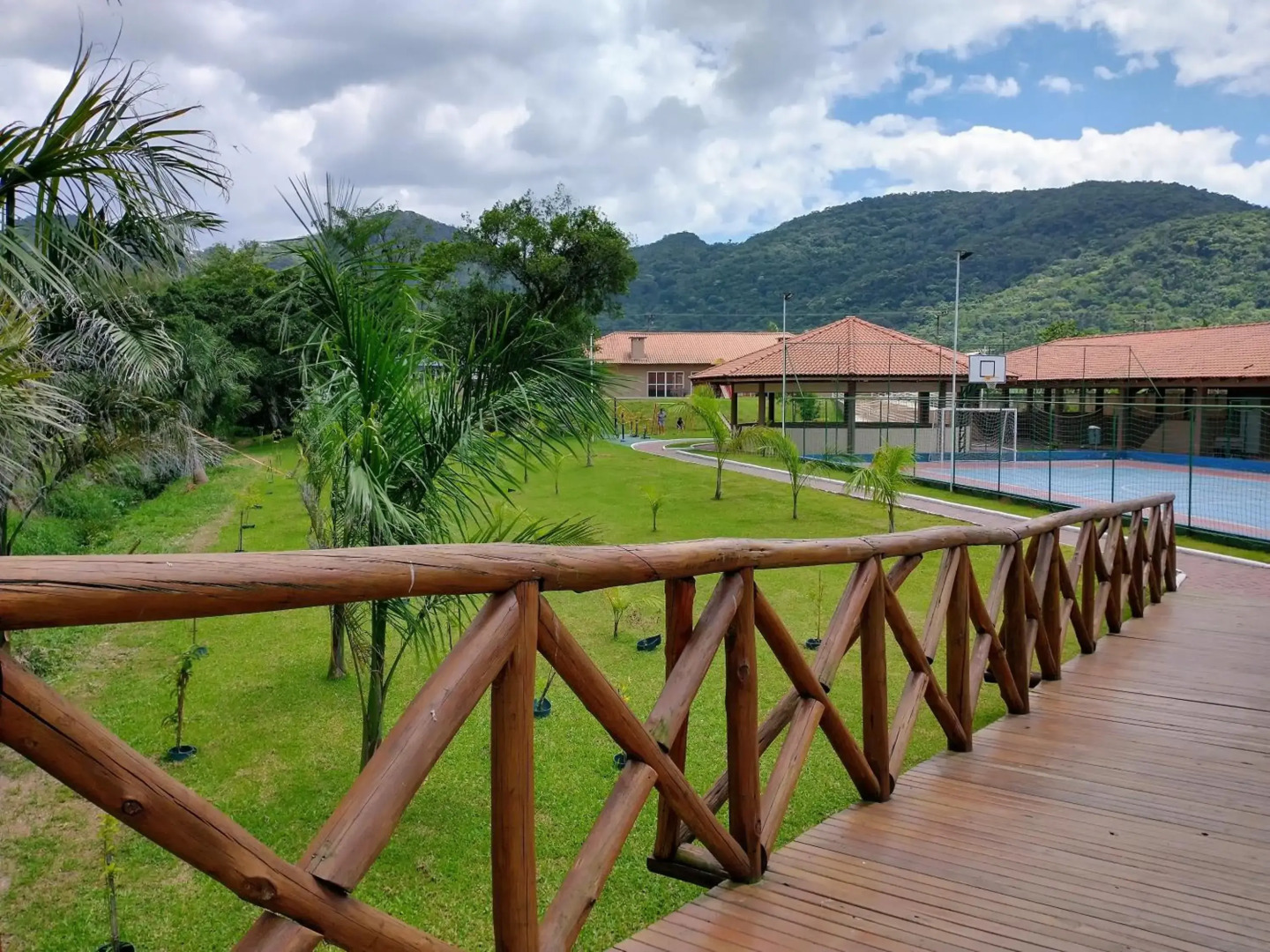 Apto Vista Atlântico com 2 quartos com Ar Cond Wi-Fi TV SMART e Área de lazer