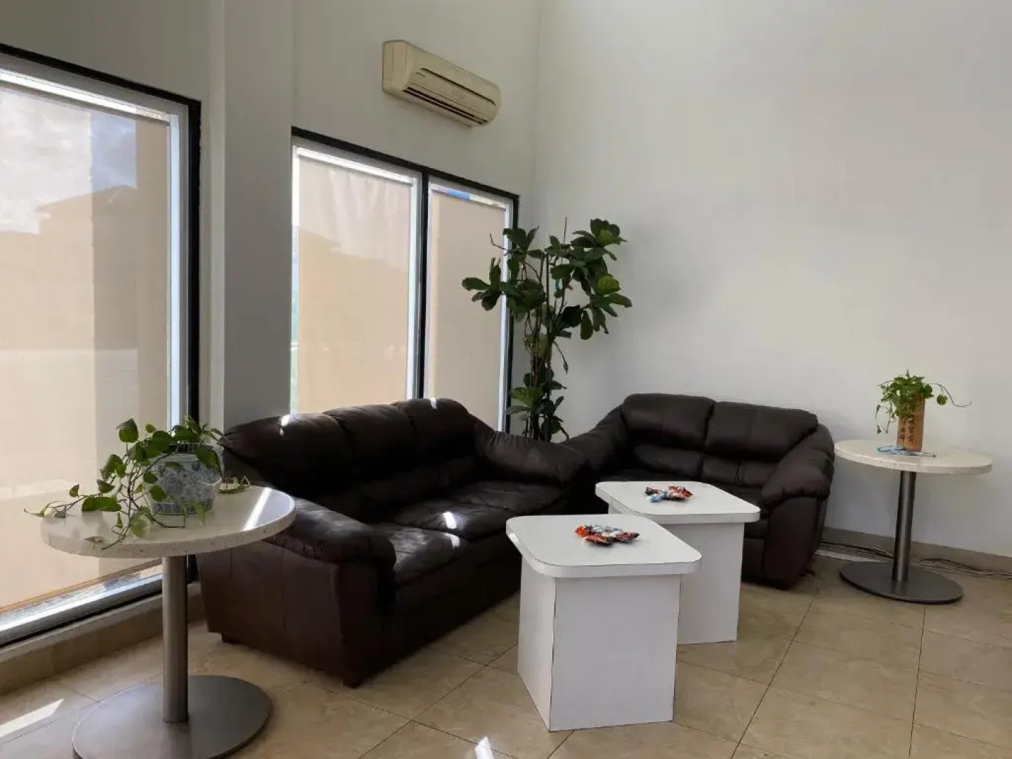 Casa Blanca Hotel & Suites Azusa