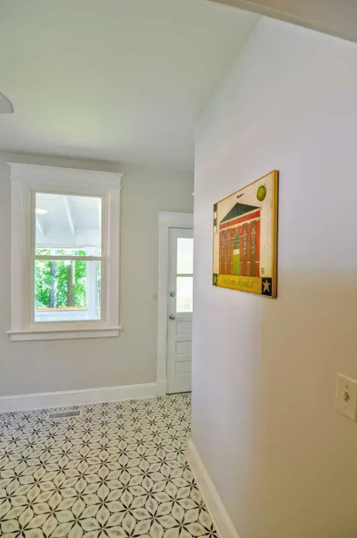 16 Cleveland Ave 2 Bedroom Home