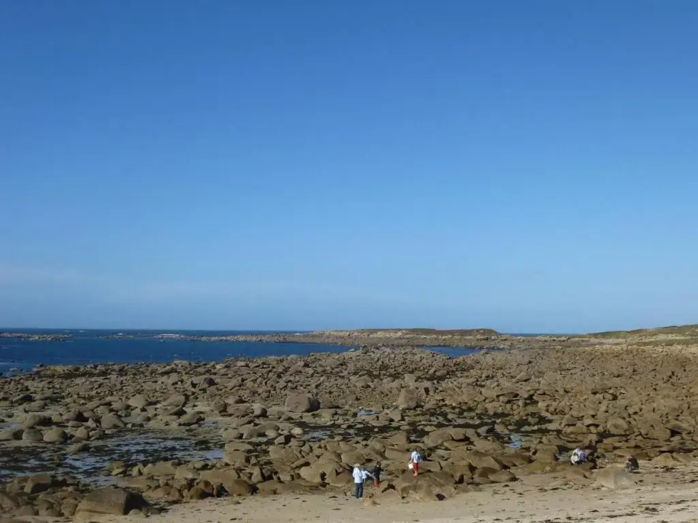 Comfortable Bungalow, Pink Granite Coast