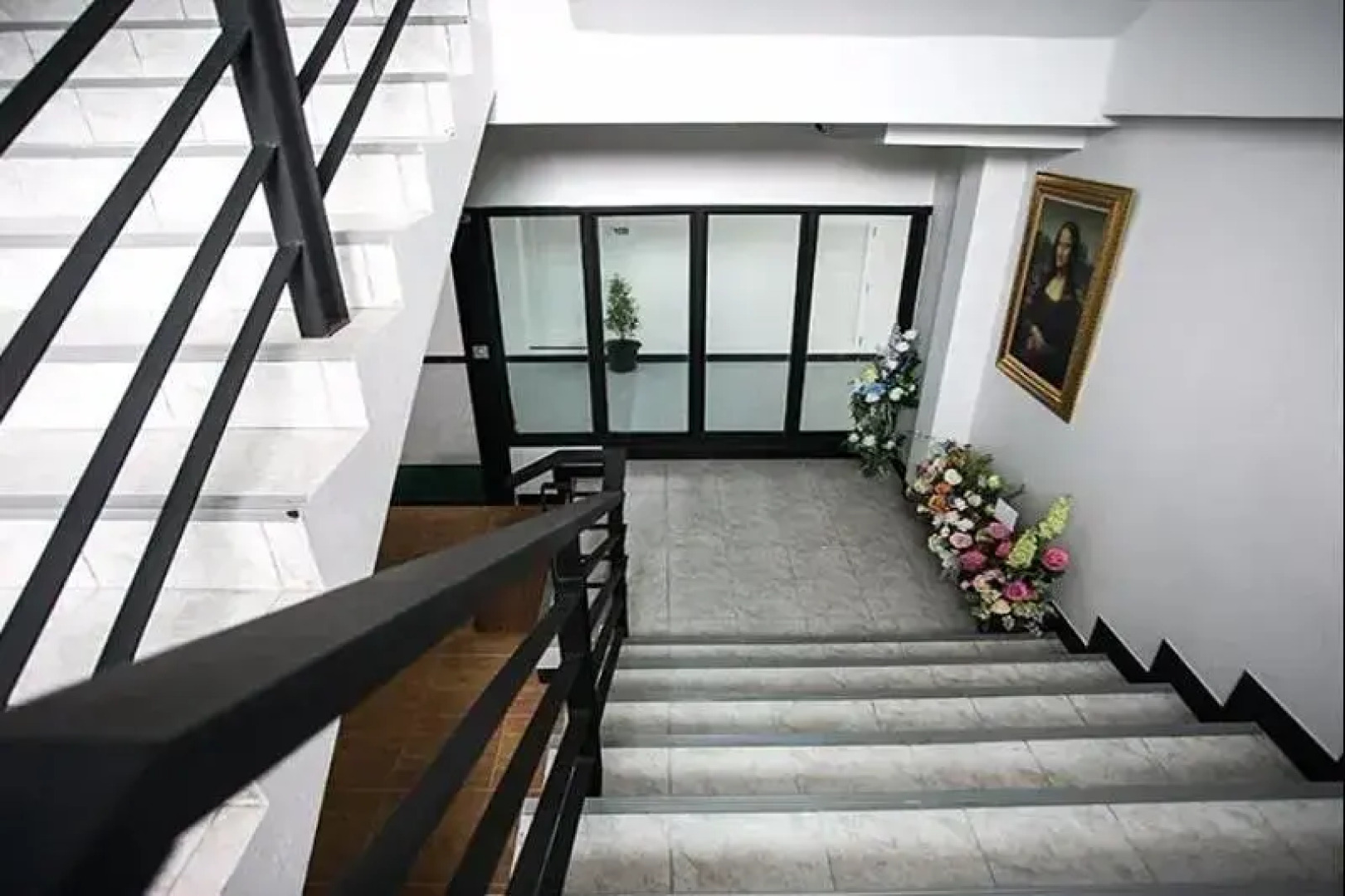 The Season Airport Udonthani By Zuzu