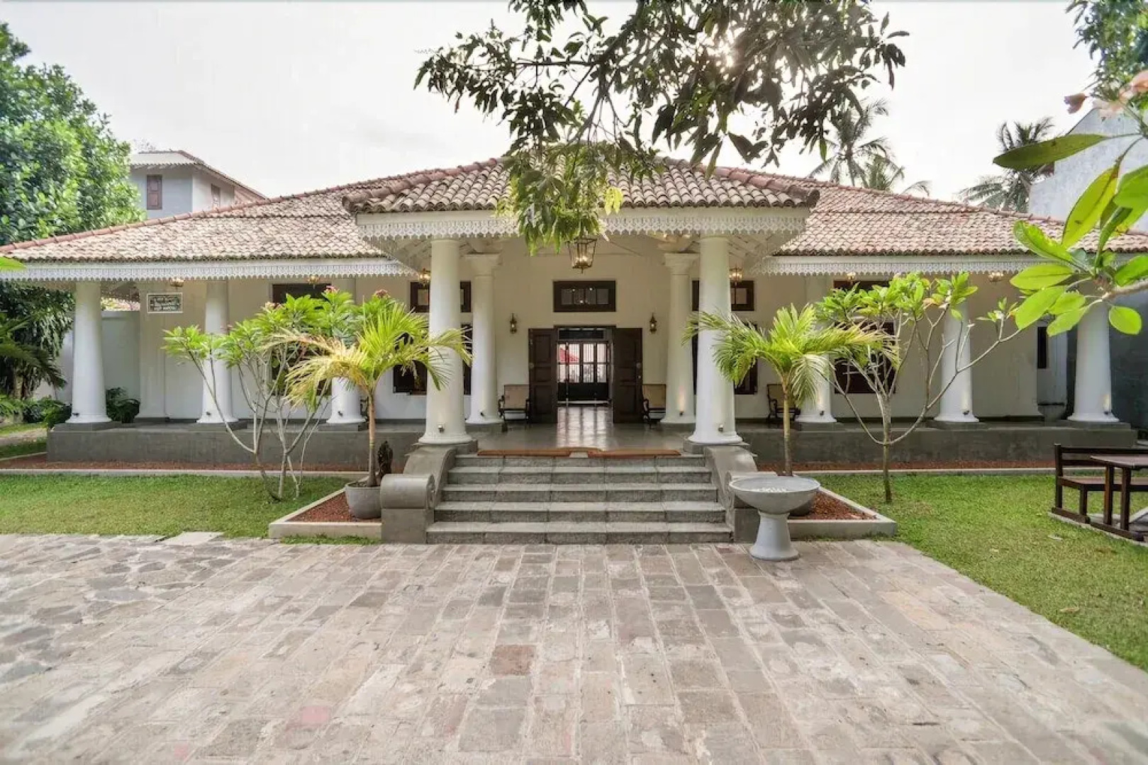 OYO 549 Pinipahana Walauwa