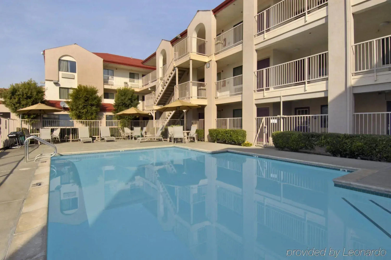 California Inn & Suites Rancho Cordova - Sacramento