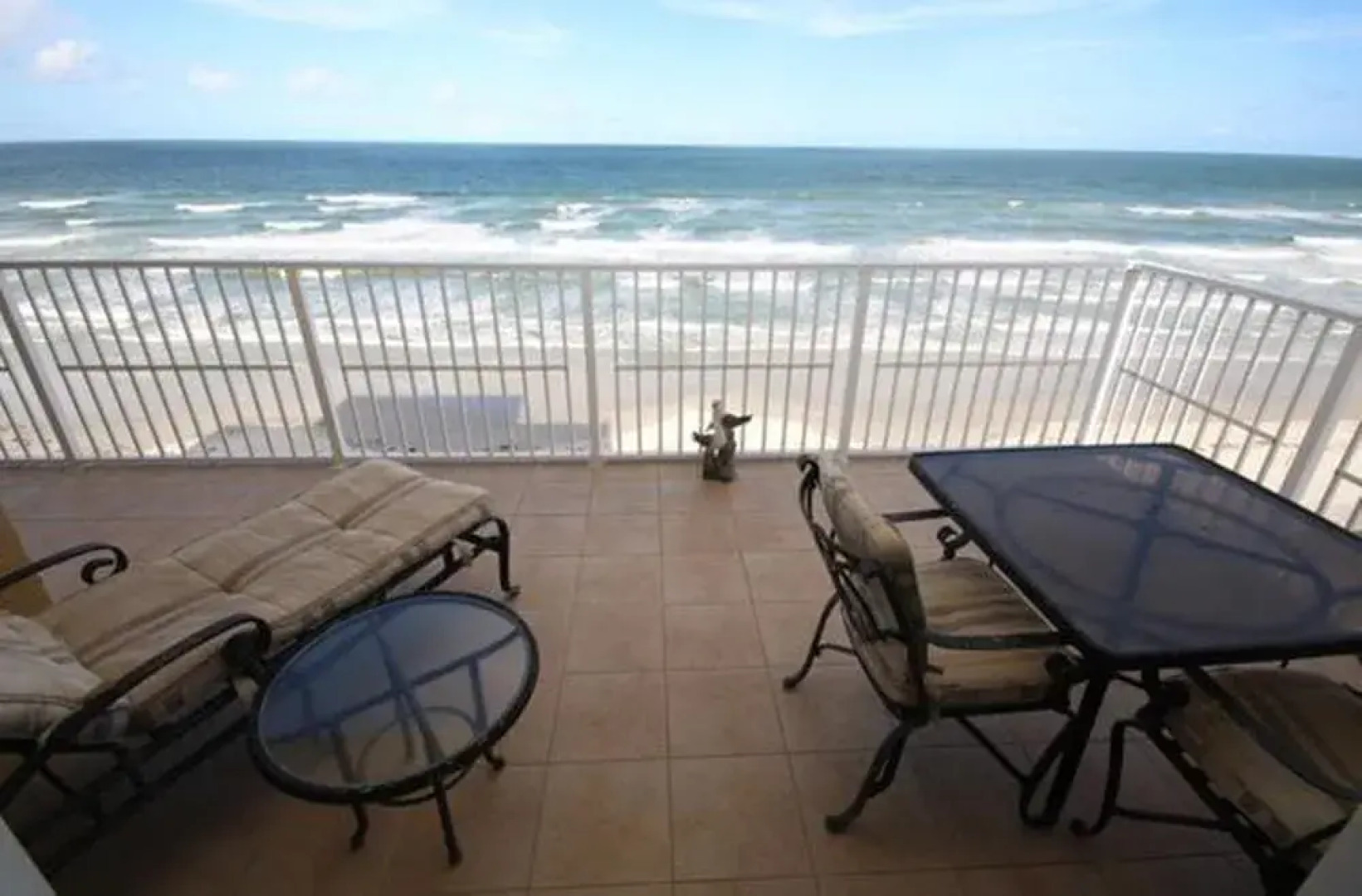 Malibu 704 Apartment 3