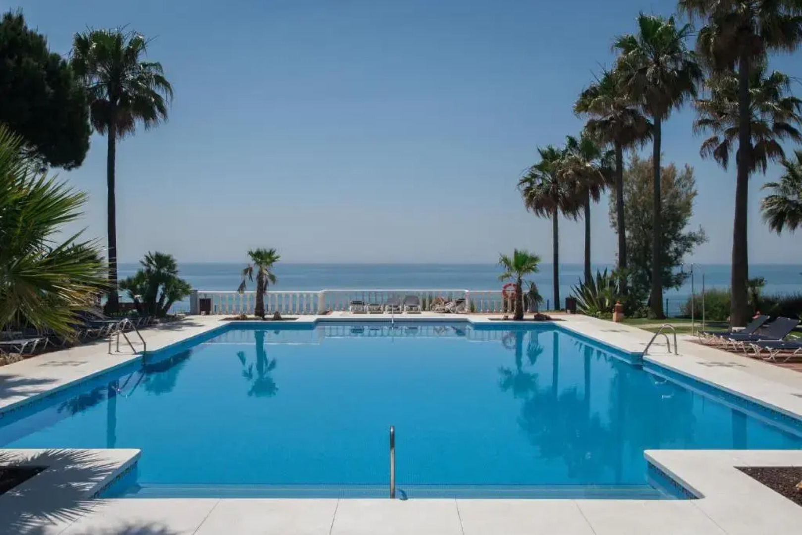 La Perla De La Bahia 912