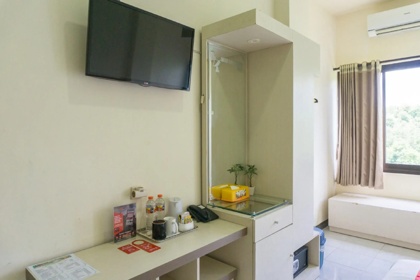 RedDoorz @ Tambolaka Sumba